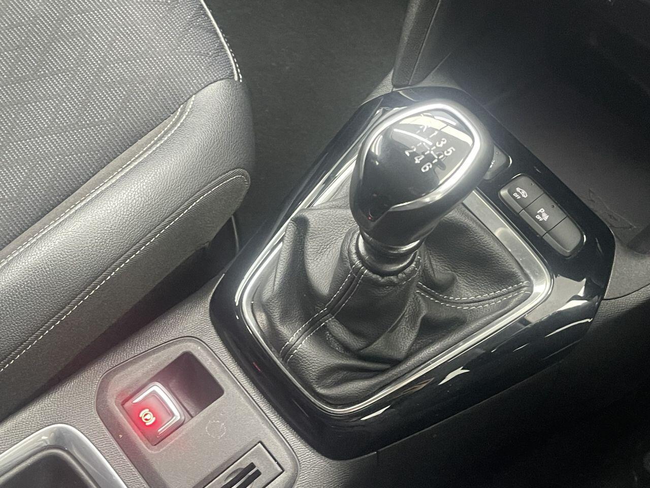 Vauxhall Corsa - Image 32