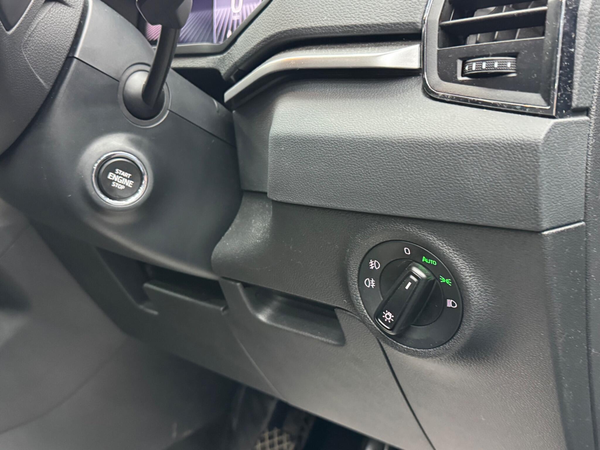 Skoda Karoq - Image 24