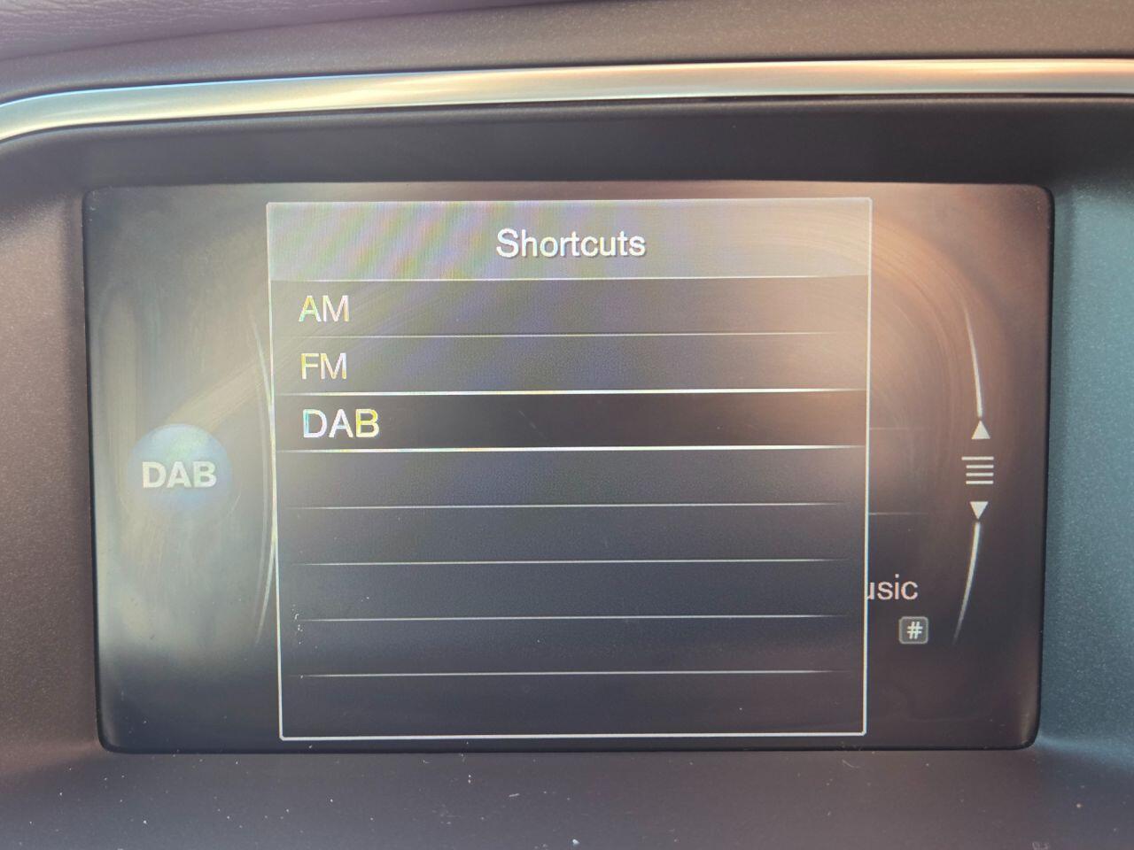 Volvo V40 - Image 24