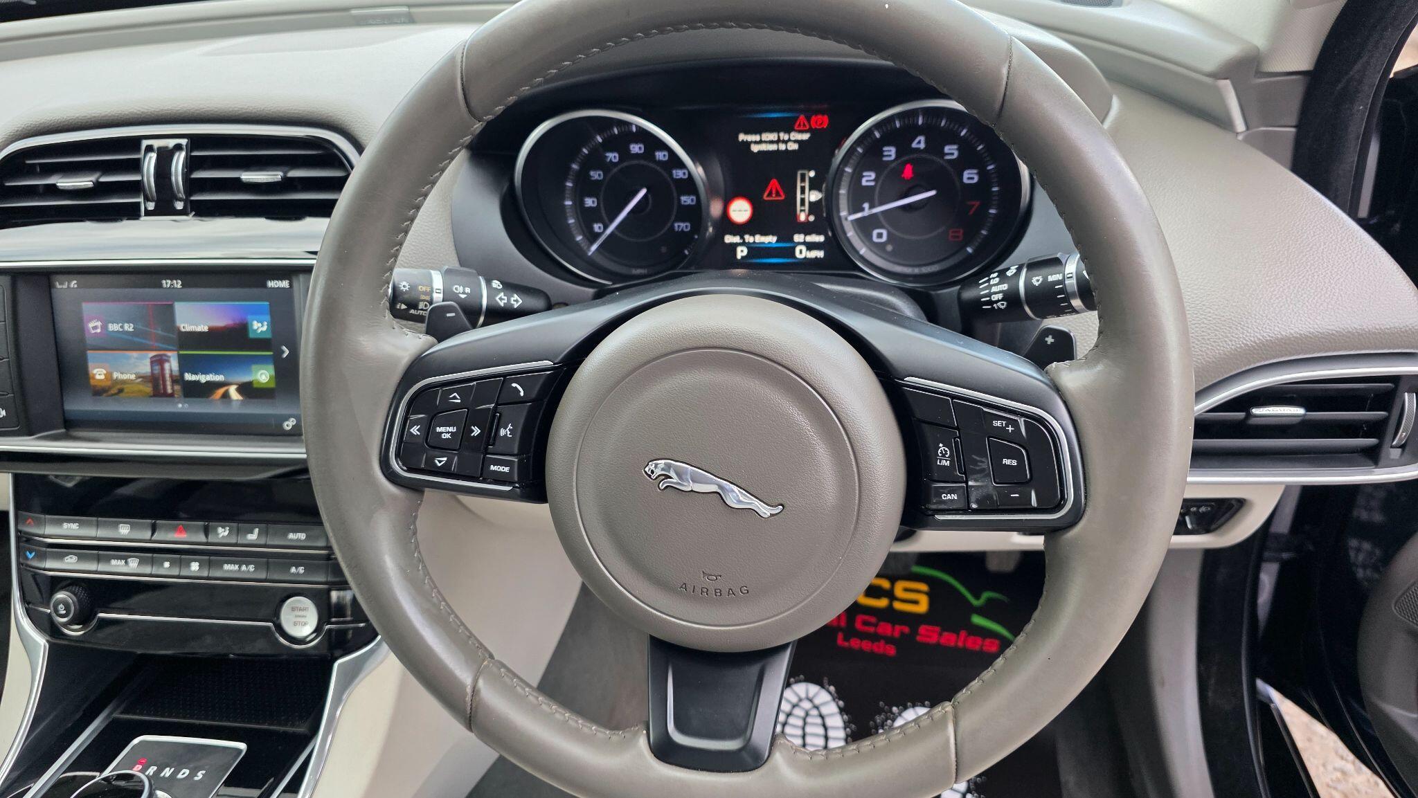 Jaguar XE - Image 22