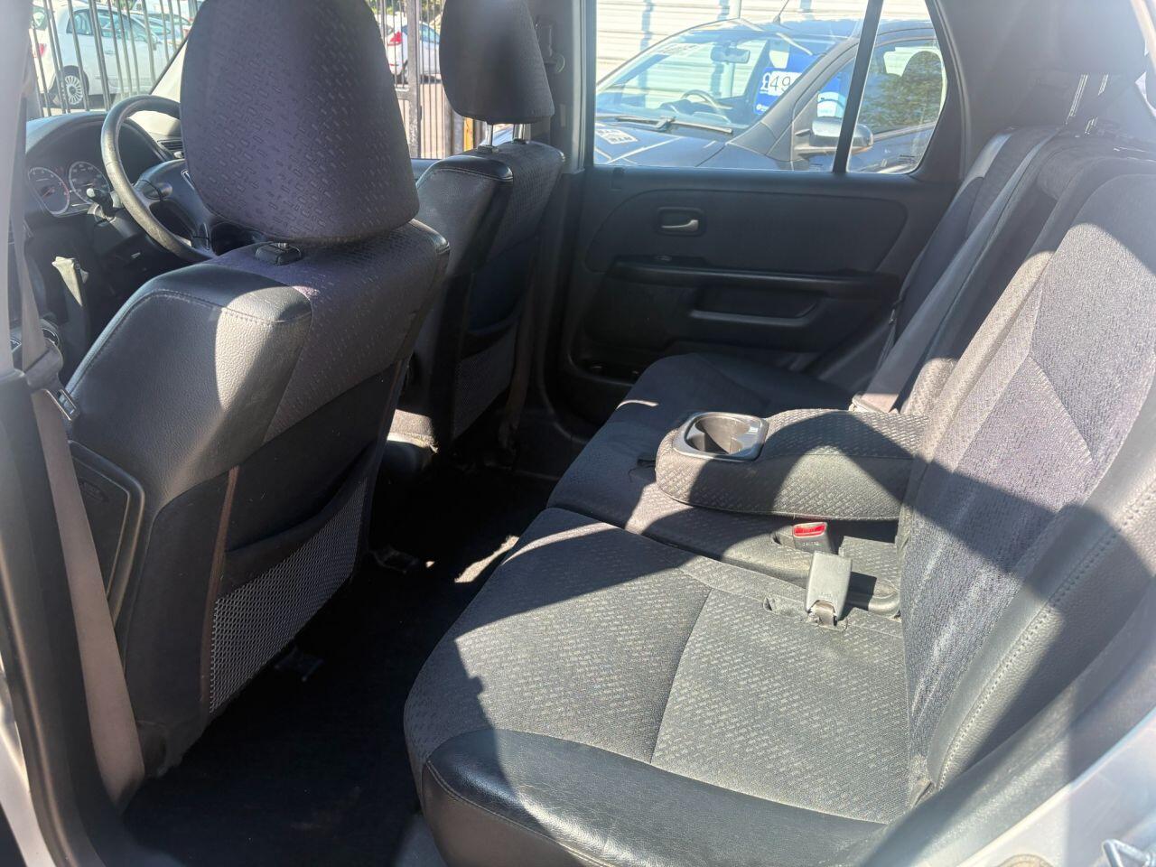 Honda CR-V - Image 14