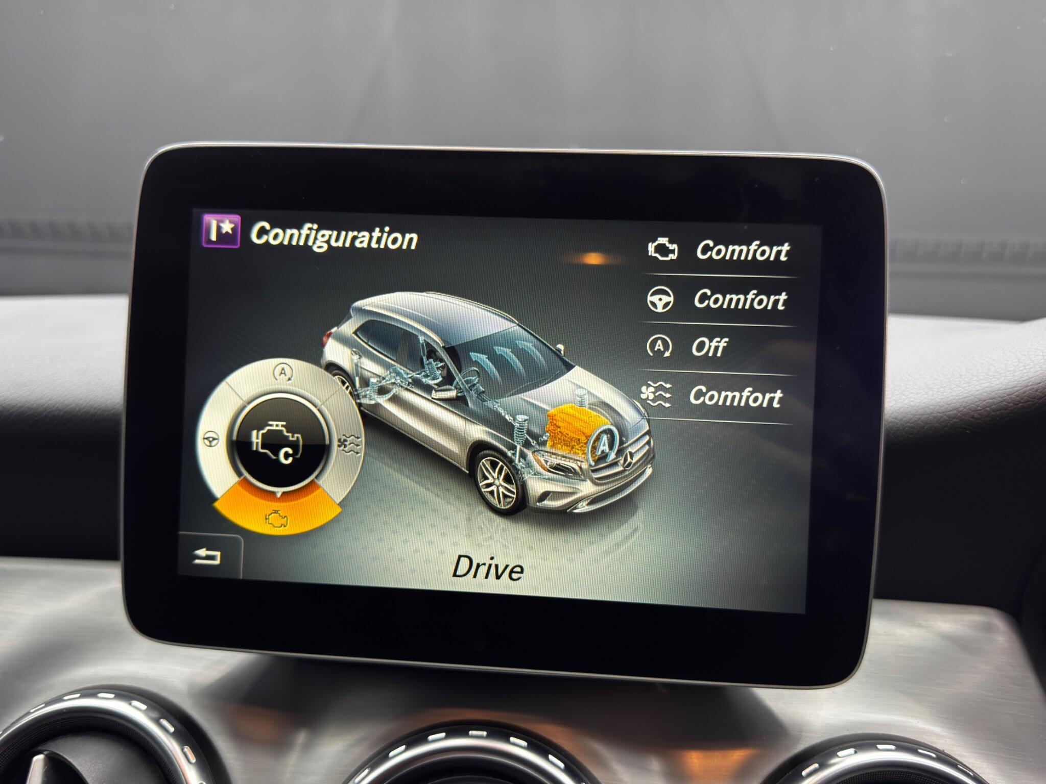 Mercedes GLA - Image 35