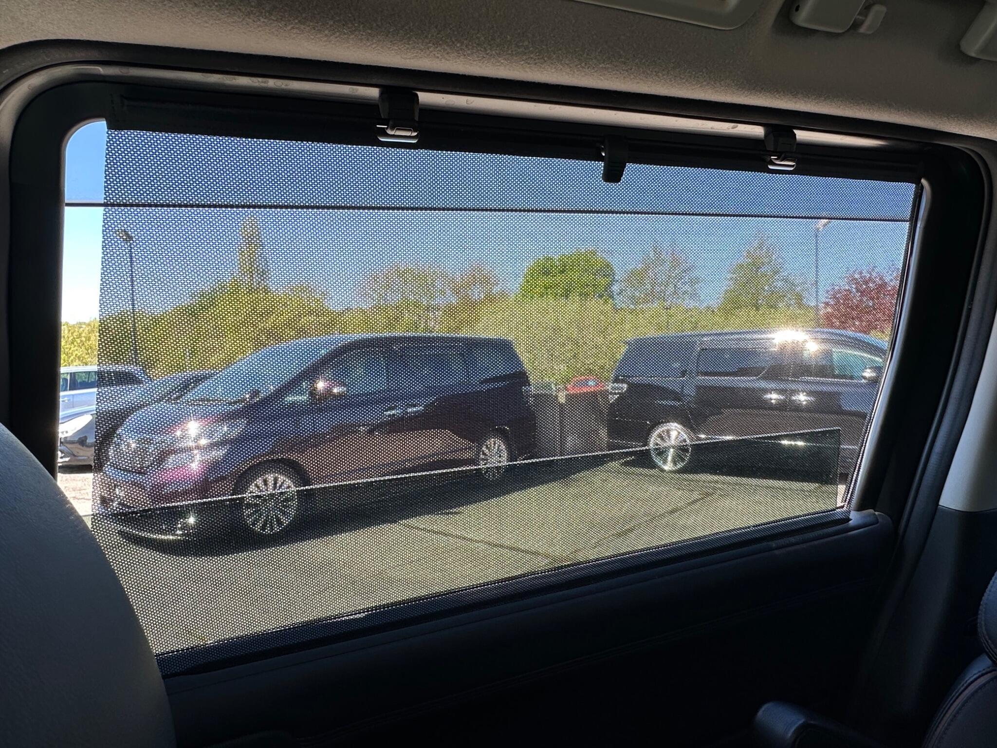 Nissan Elgrand - Image 15