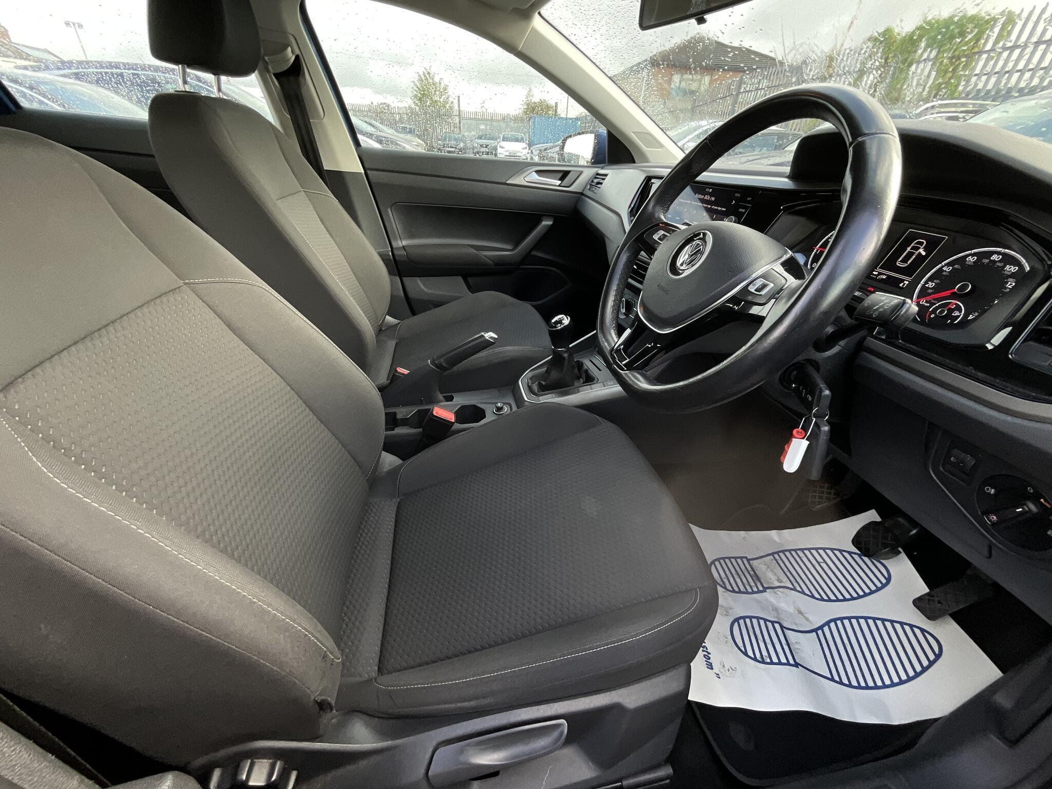 Volkswagen Polo - Image 9