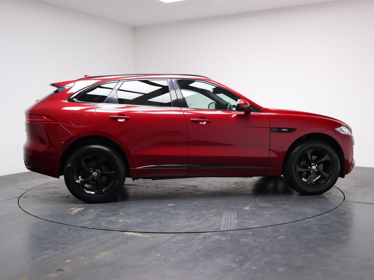 Jaguar F-Pace - Image 14