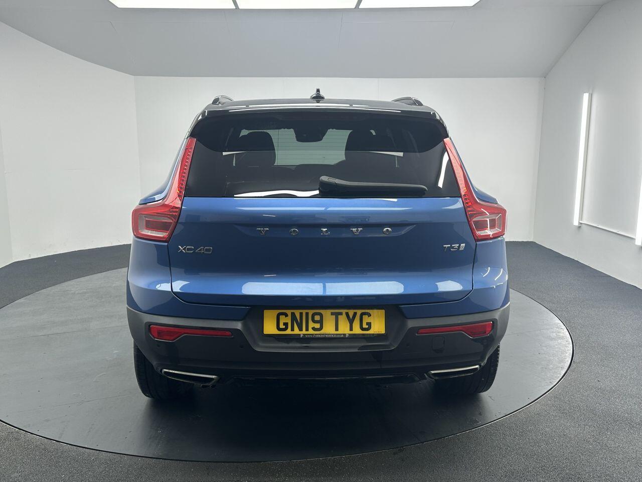 Volvo XC40 - Image 8