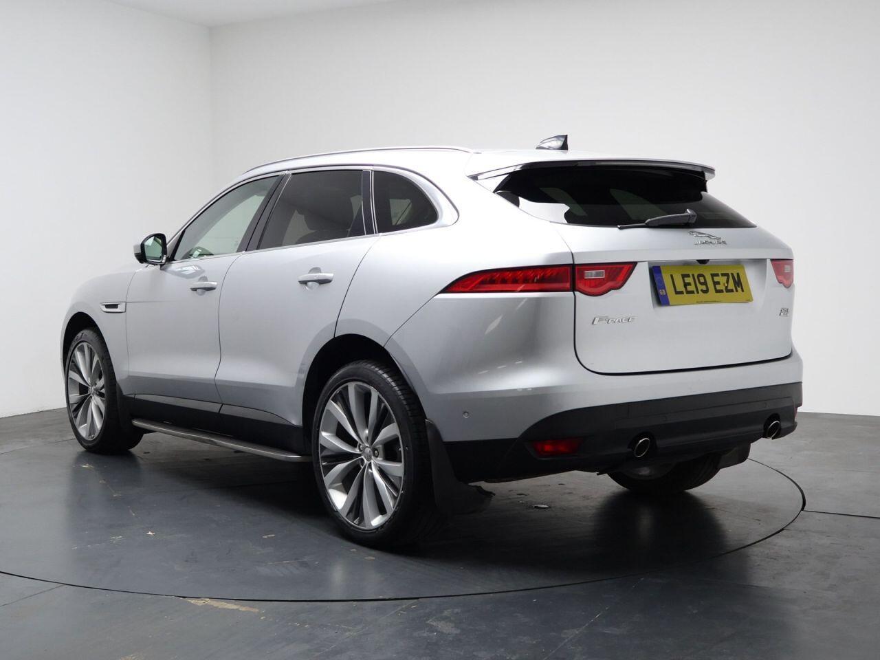 Jaguar F-Pace - Image 12