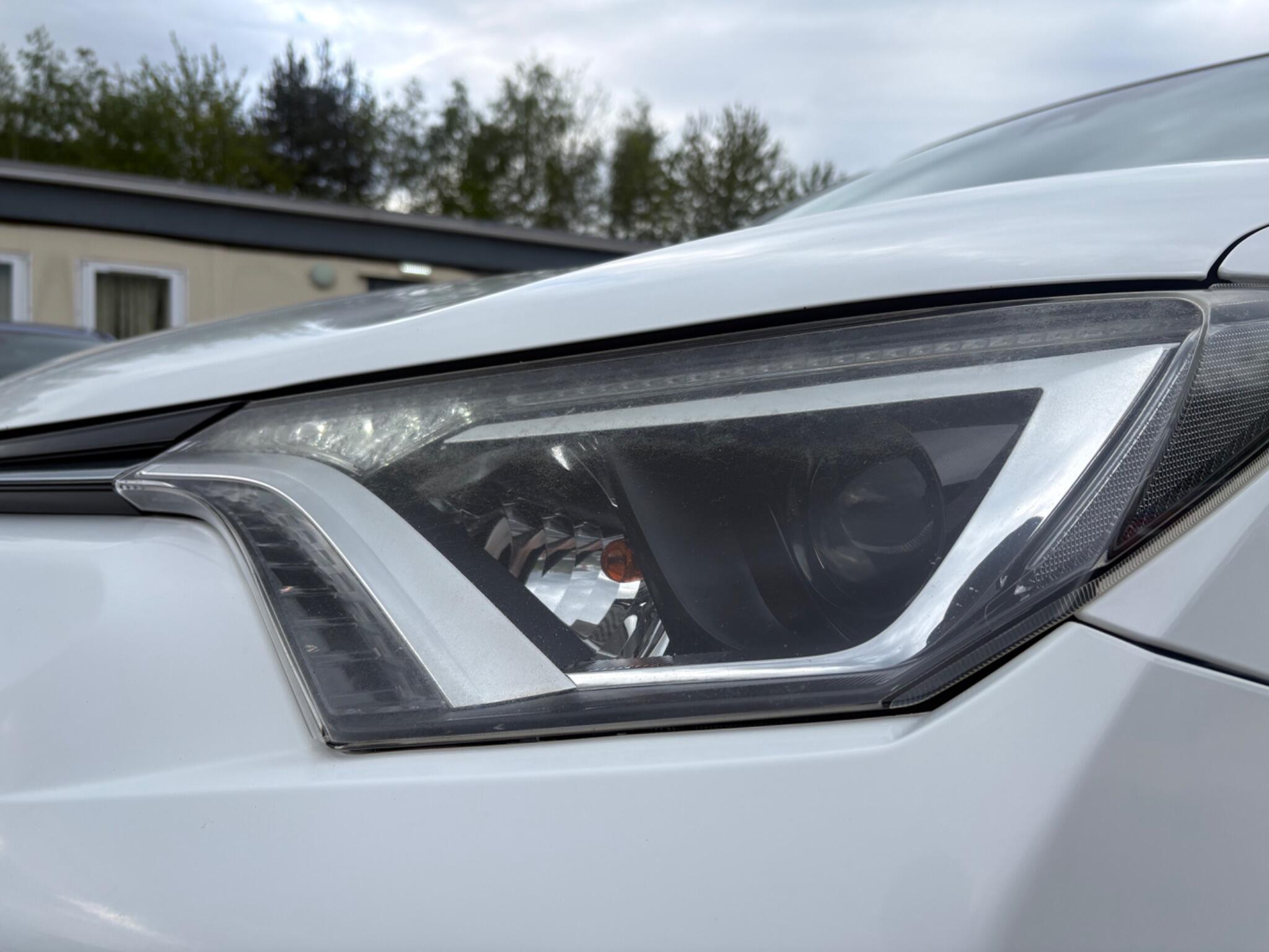 Toyota RAV4 - Image 6