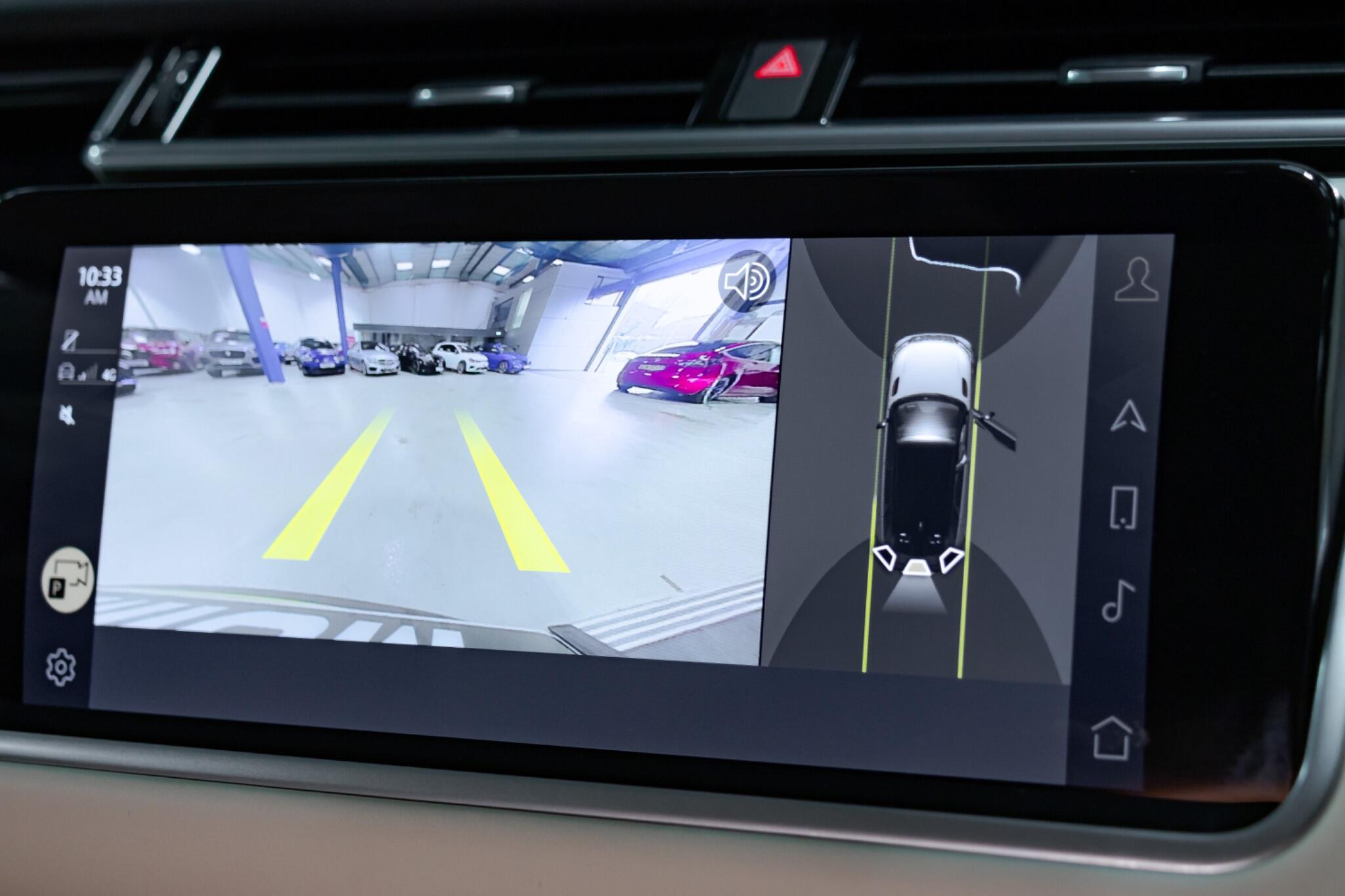 Land Rover Range Rover Velar - Image 38