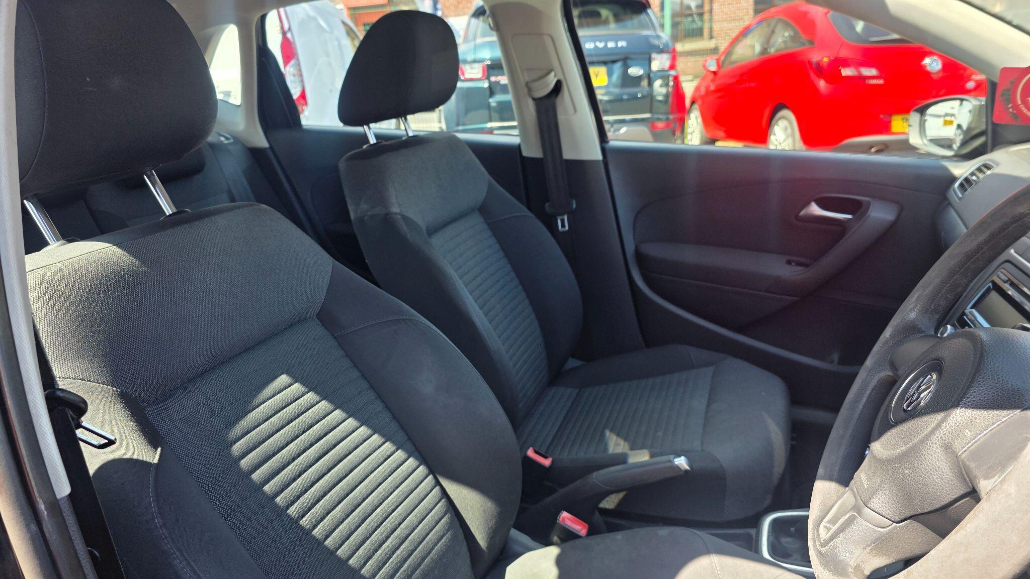 Volkswagen Polo - Image 11