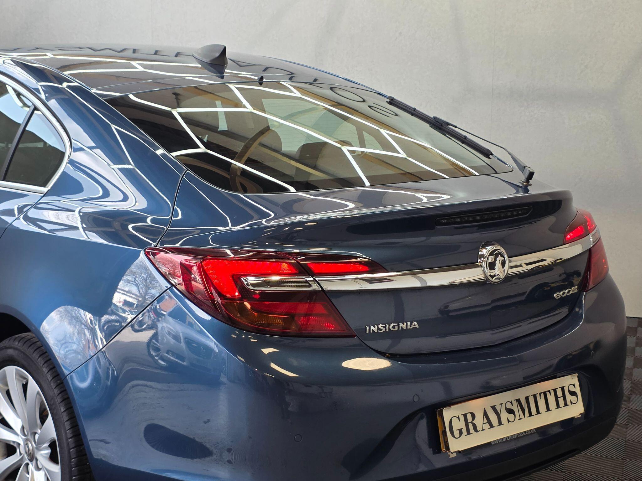Vauxhall Insignia - Image 11