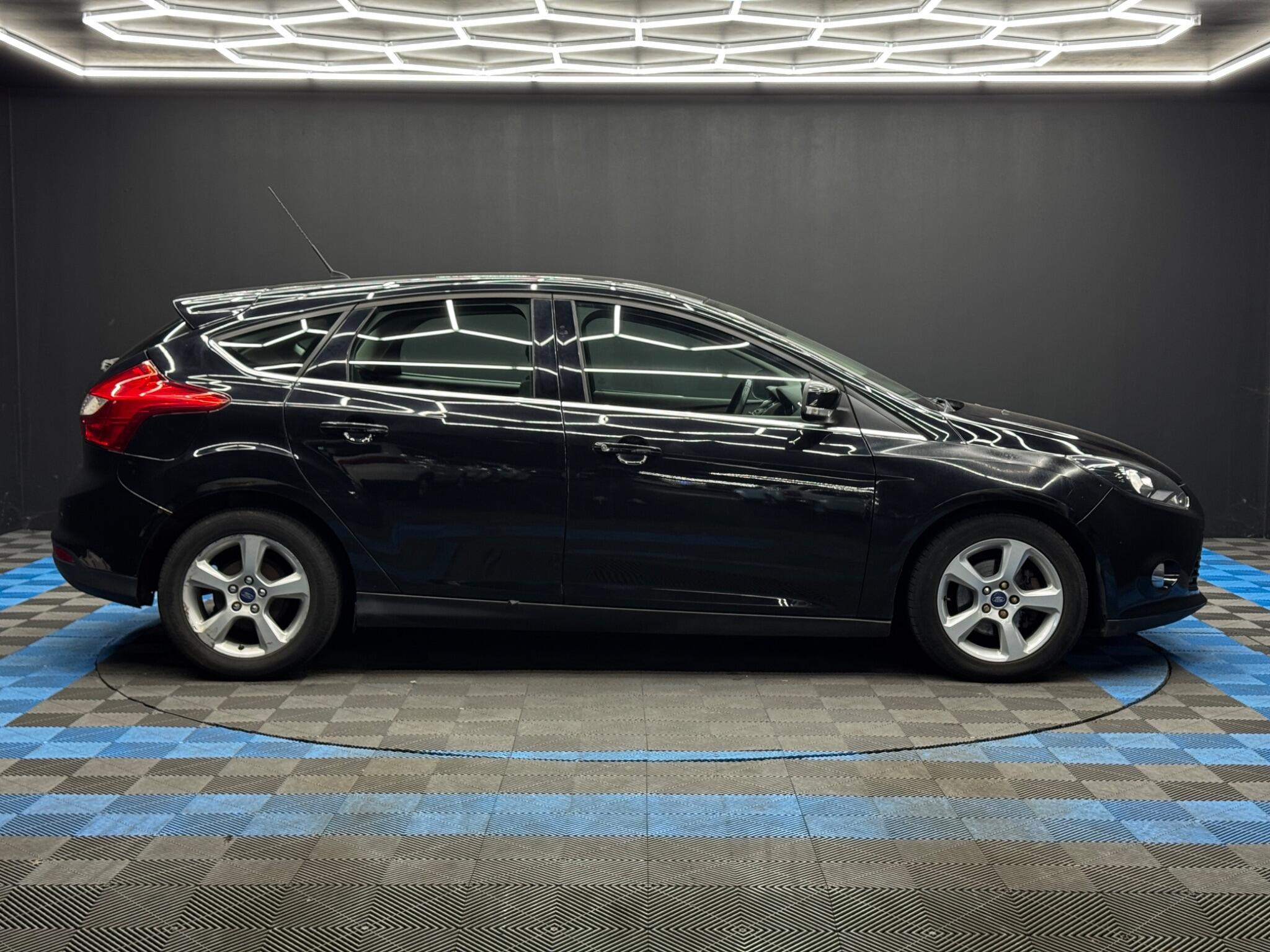 Ford Focus - Image 4