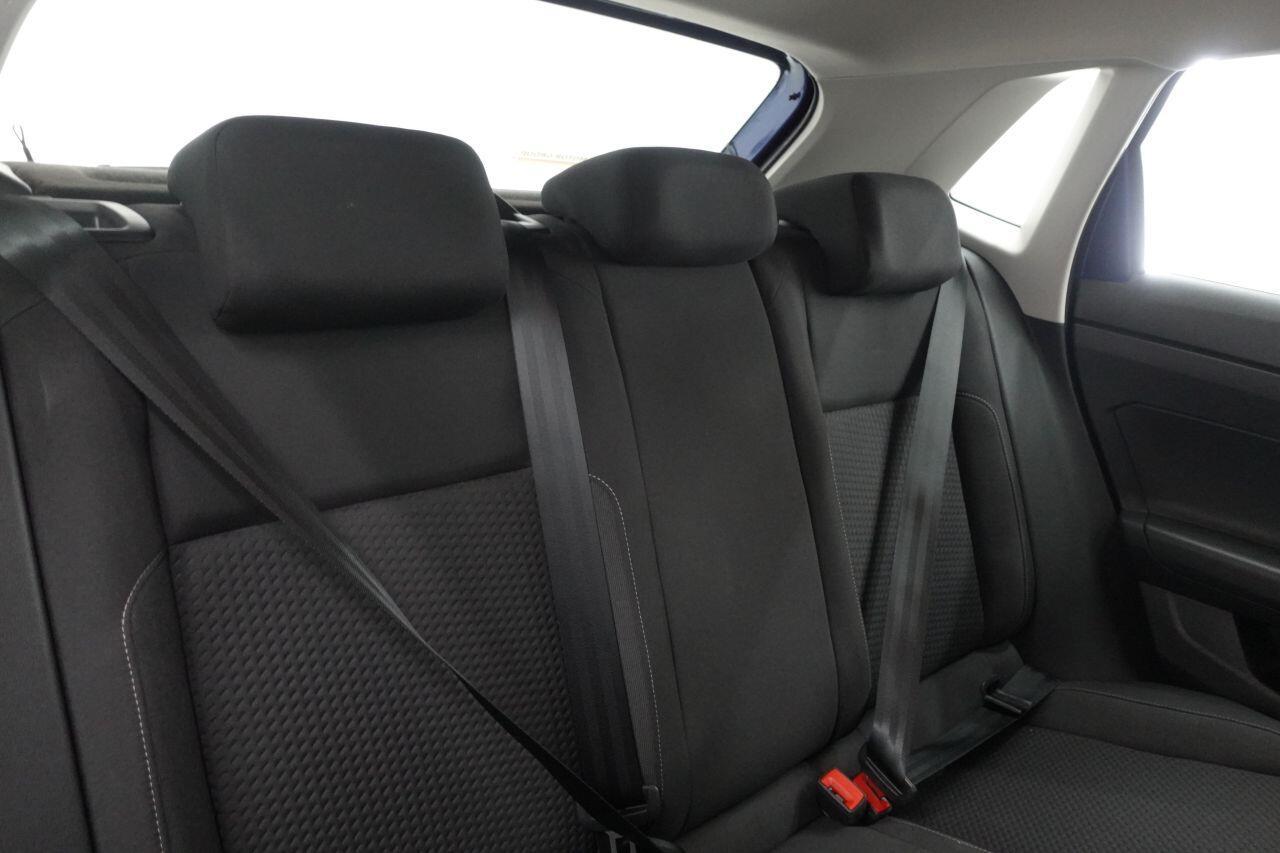 Volkswagen Polo - Image 16