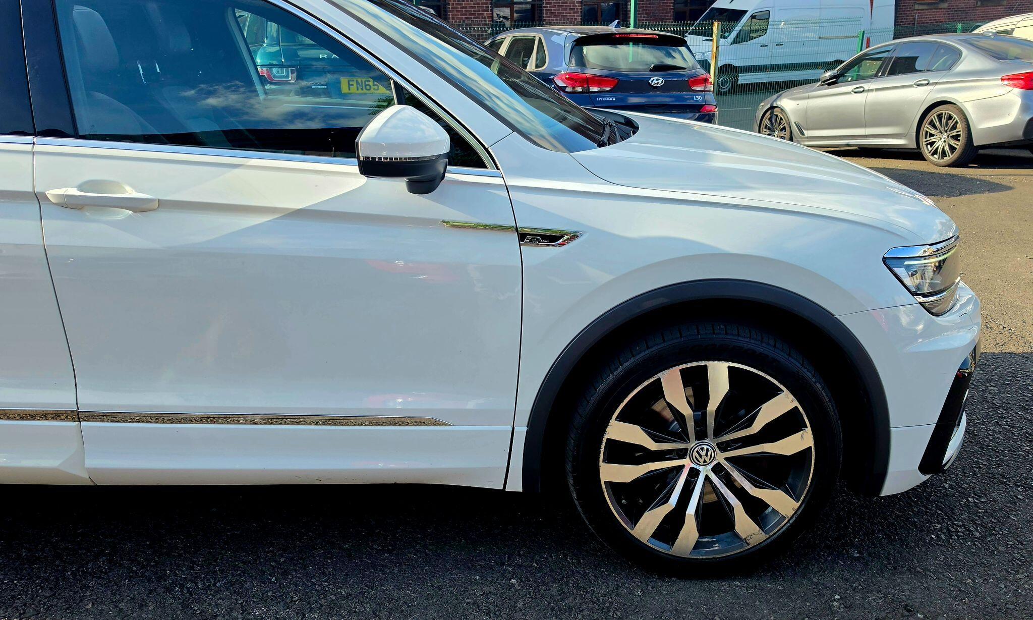 Volkswagen Tiguan - Image 9