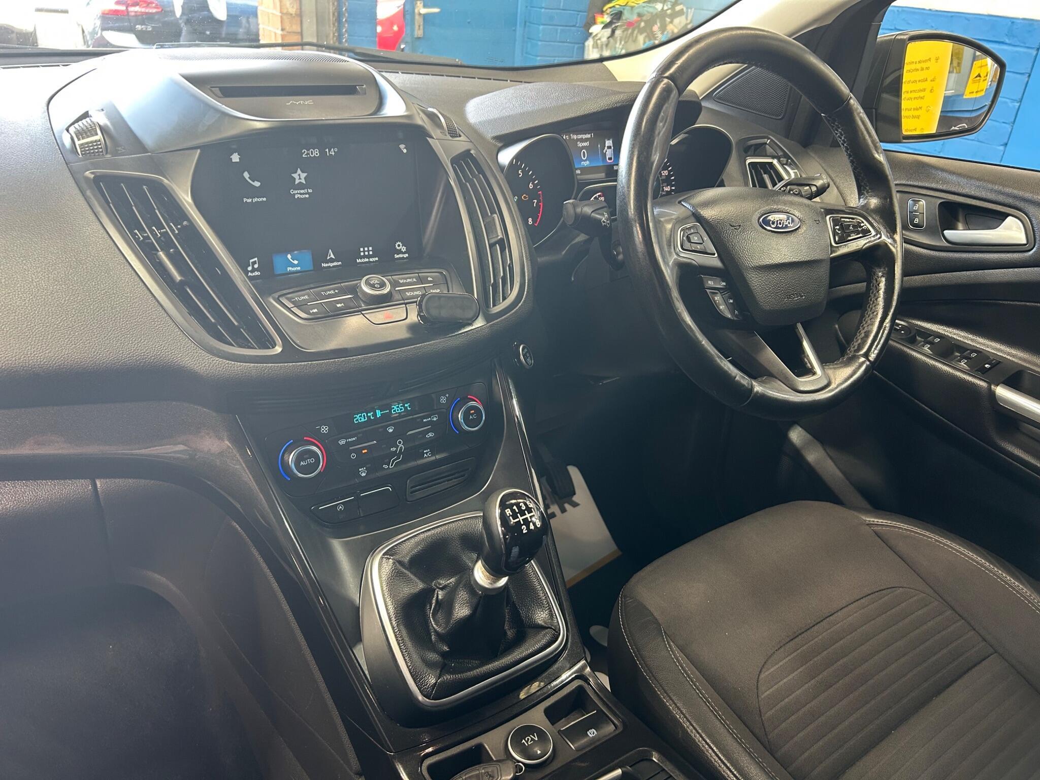 Ford Kuga - Image 15