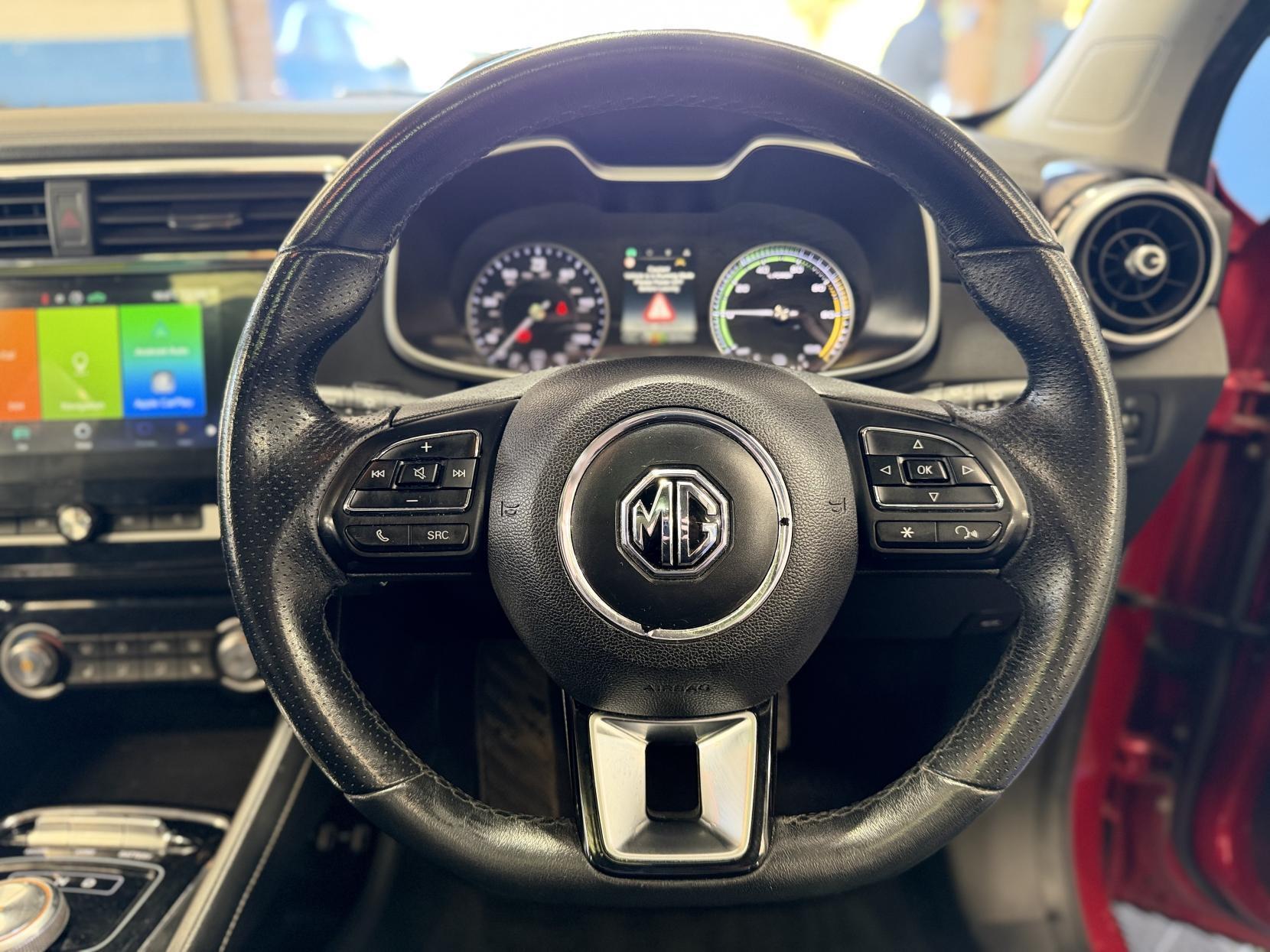 MG MG ZS - Image 15
