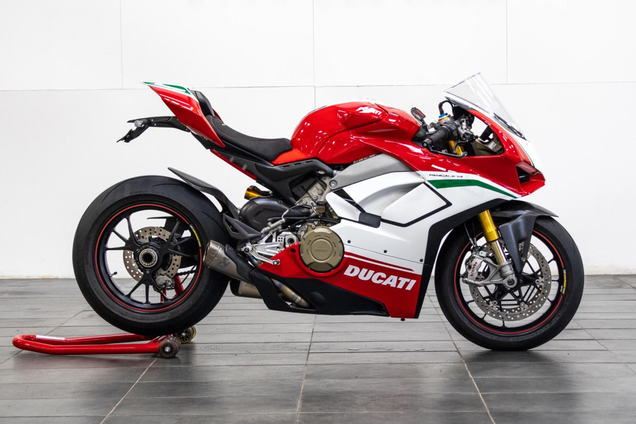 Ducati PANIGALE V4 - Image 2