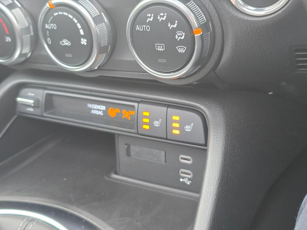 Mazda MX-5 RF - Image 21