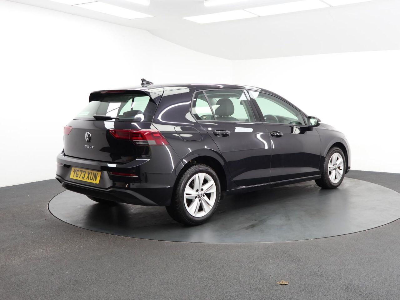 Volkswagen Golf - Image 12