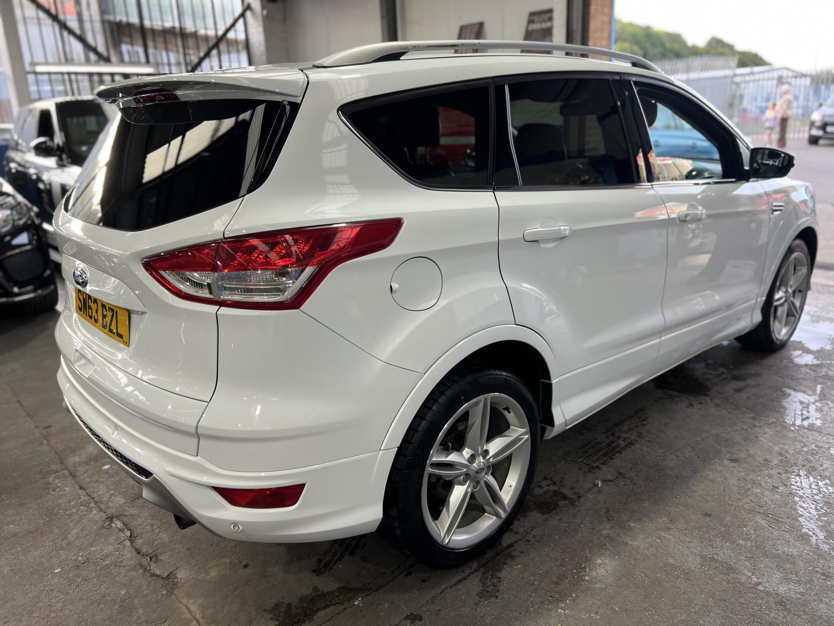 Ford Kuga - Image 9