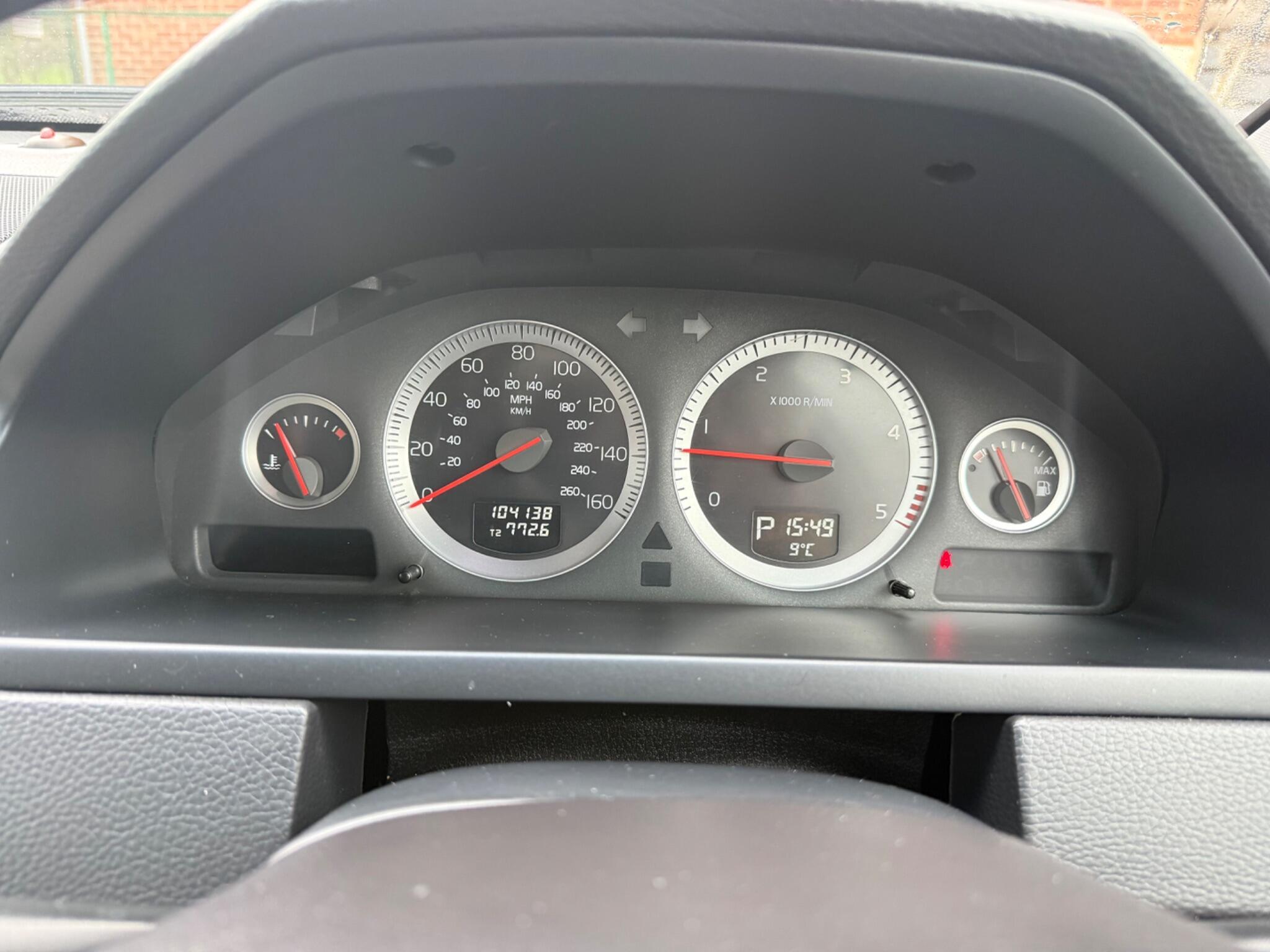 Volvo XC90 - Image 13