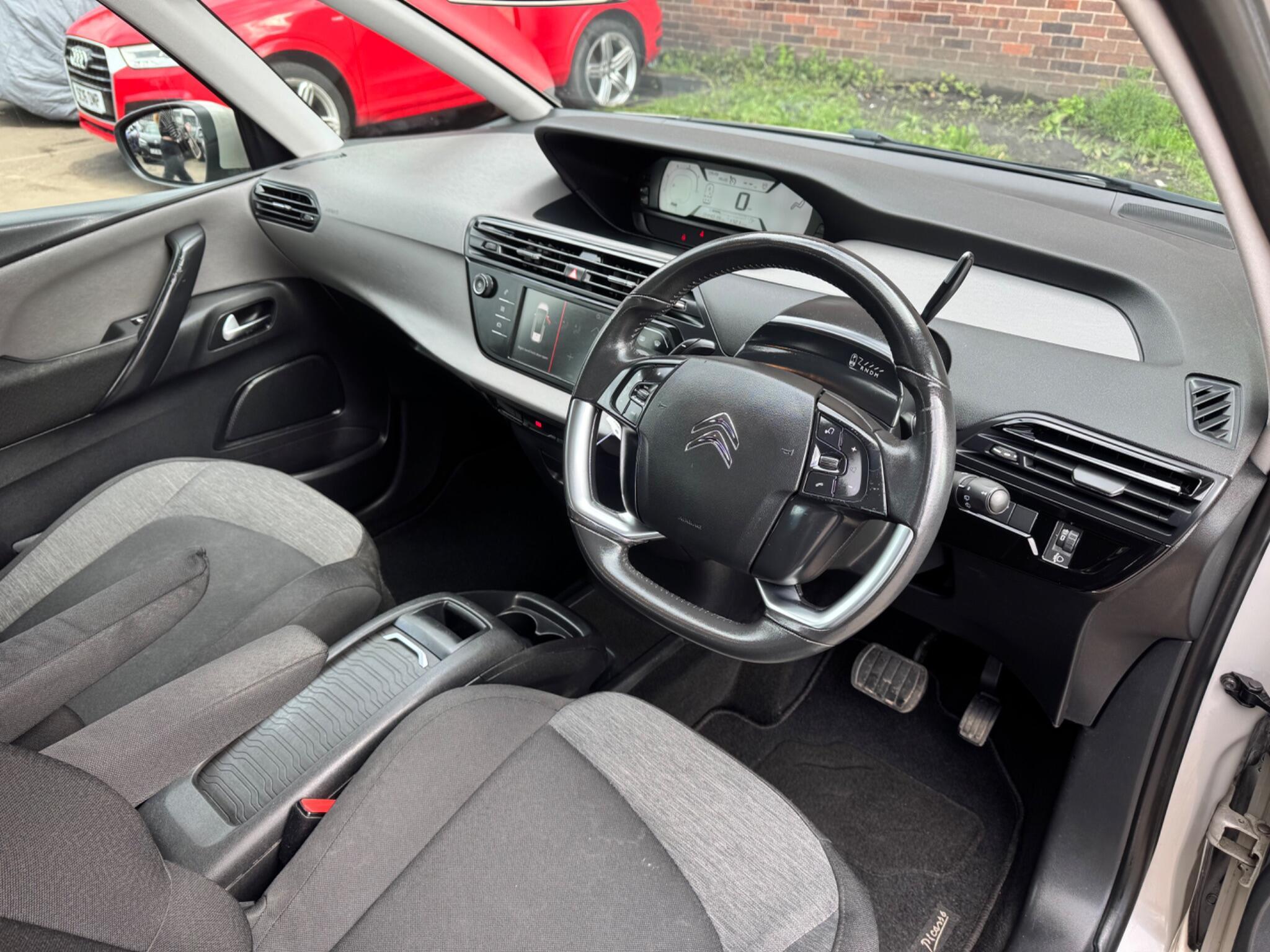 Citroen Grand C4 Picasso - Image 27