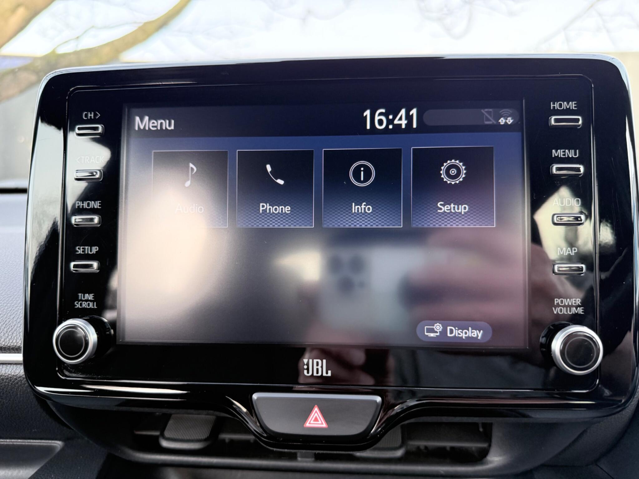 Toyota Yaris - Image 19