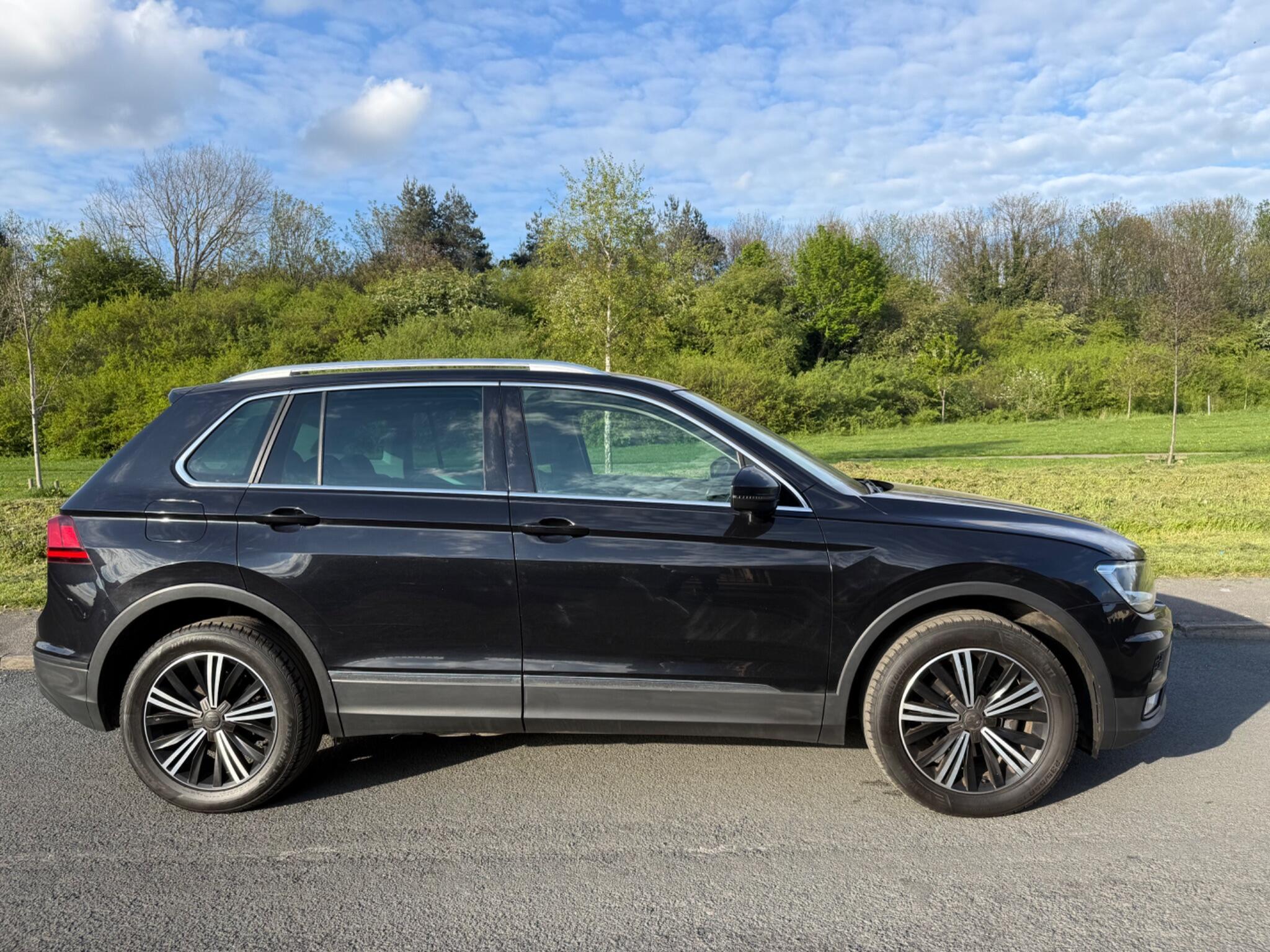 Volkswagen Tiguan - Image 2
