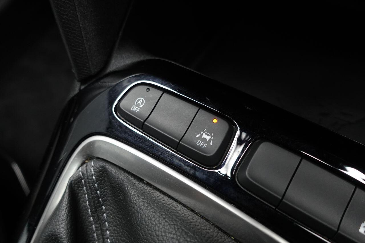 Vauxhall Corsa - Image 22