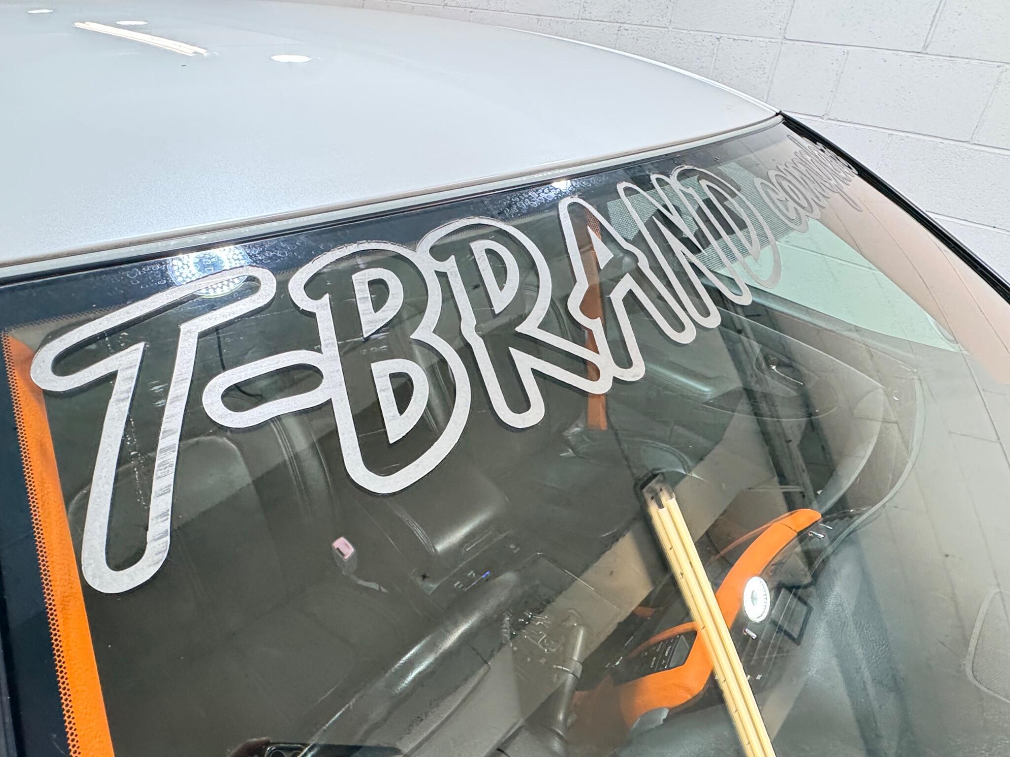 Toyota CROWN - Image 17