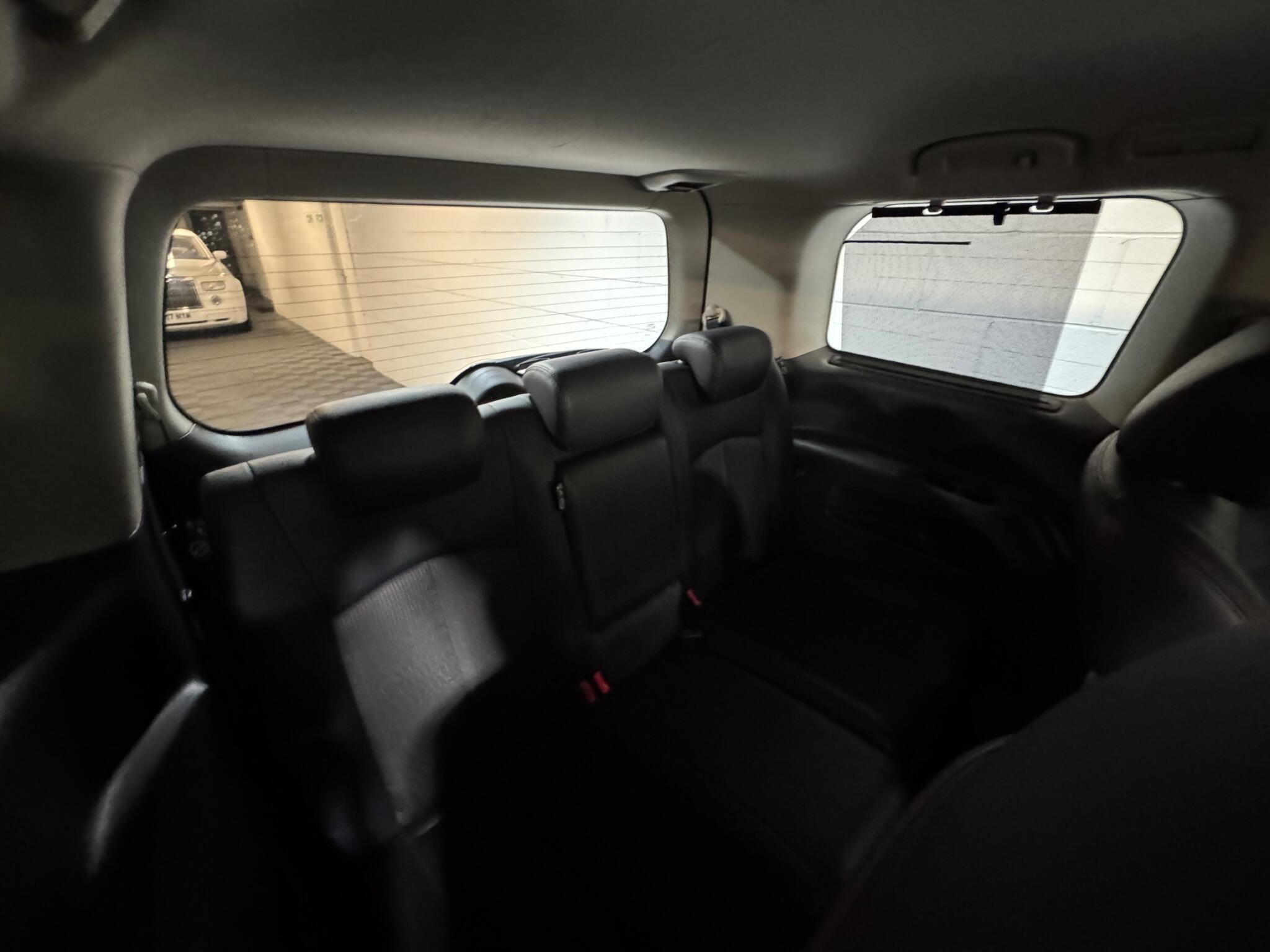 Nissan Elgrand - Image 13