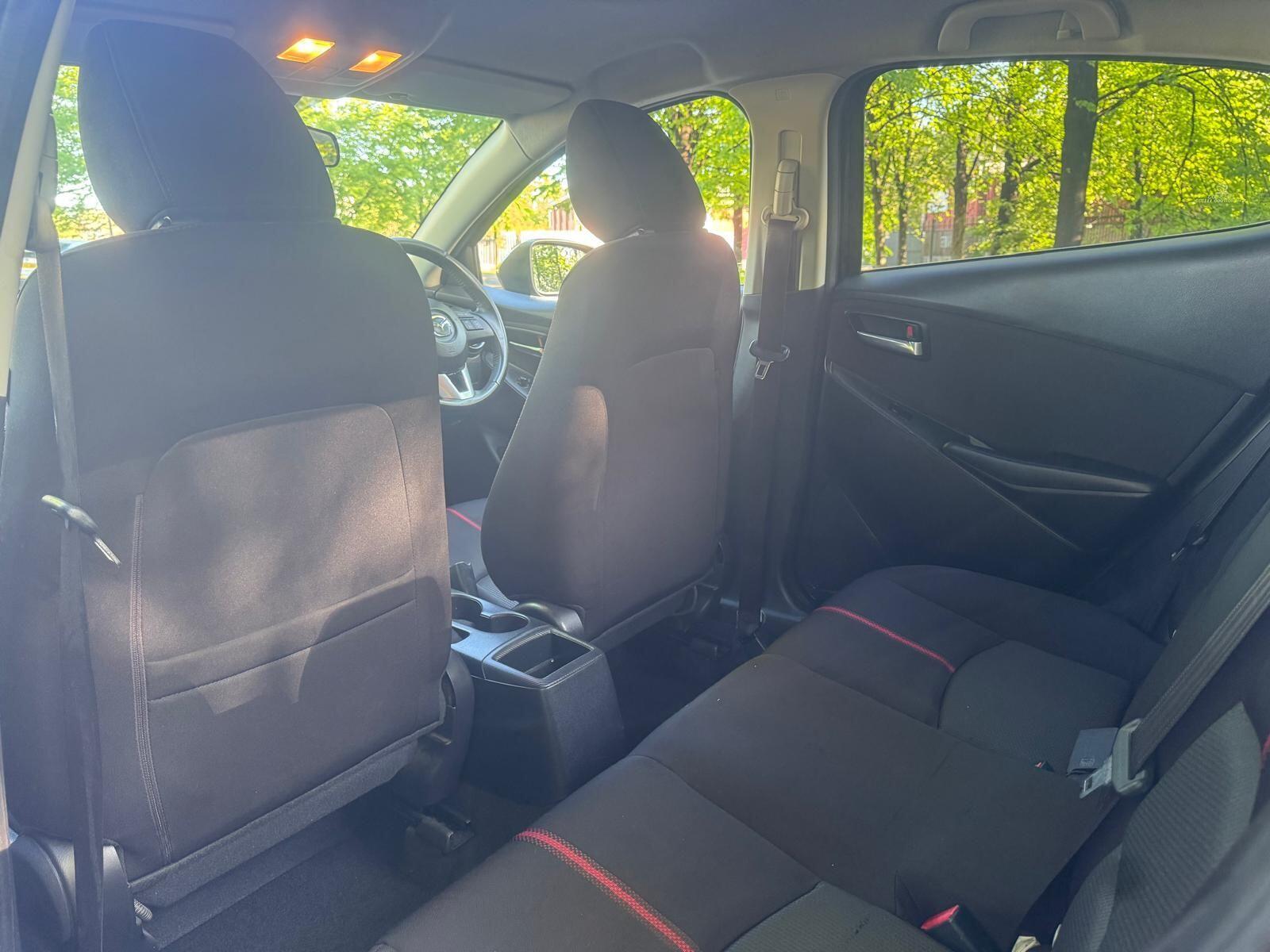 Mazda MAZDA2 - Image 30