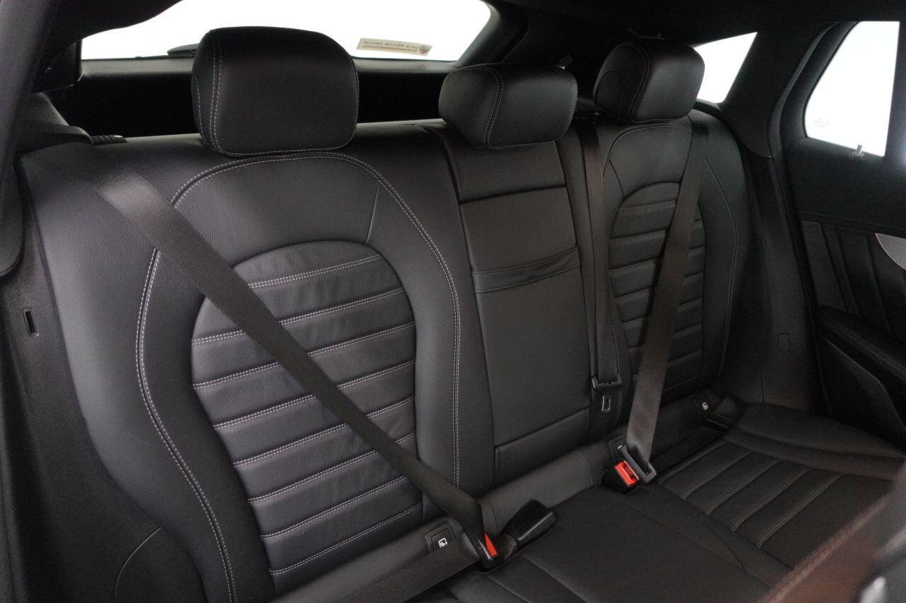 Mercedes Eqc - Image 20