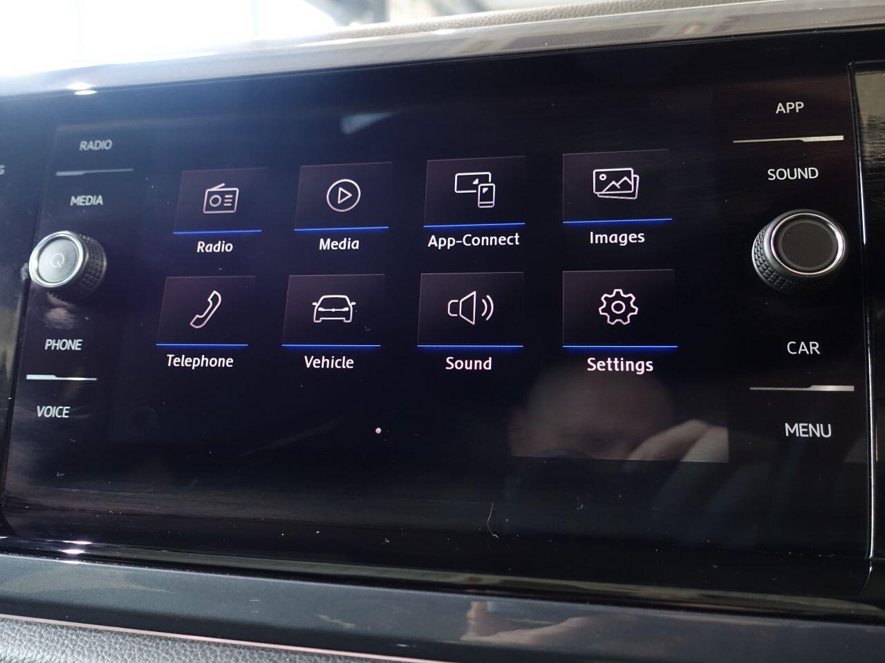 Volkswagen Polo - Image 26