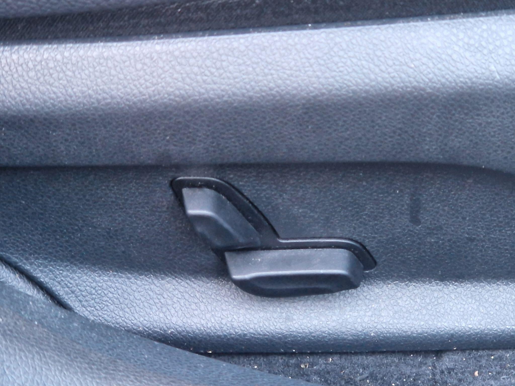 Mercedes C Class - Image 29