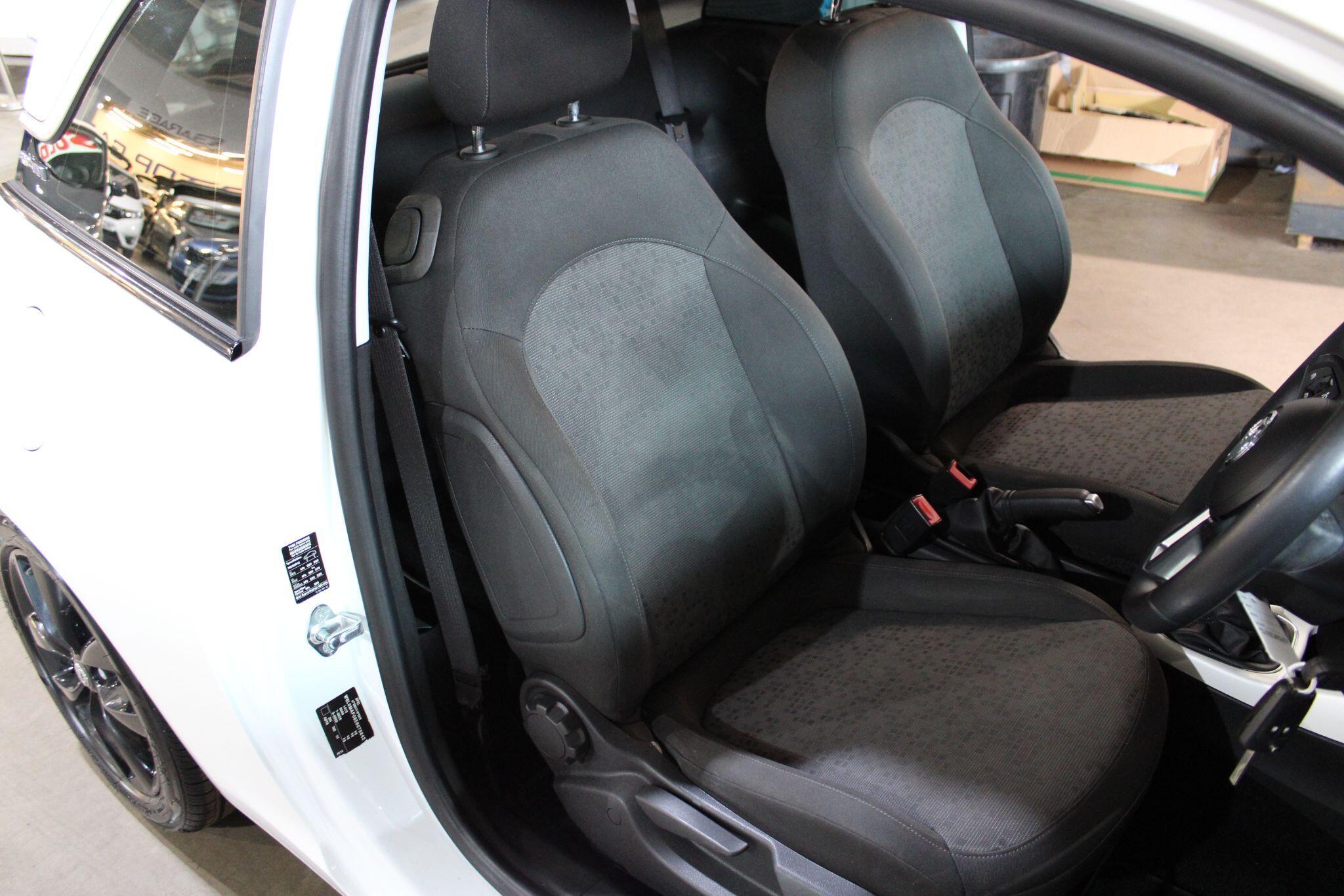 Vauxhall ADAM - Image 4