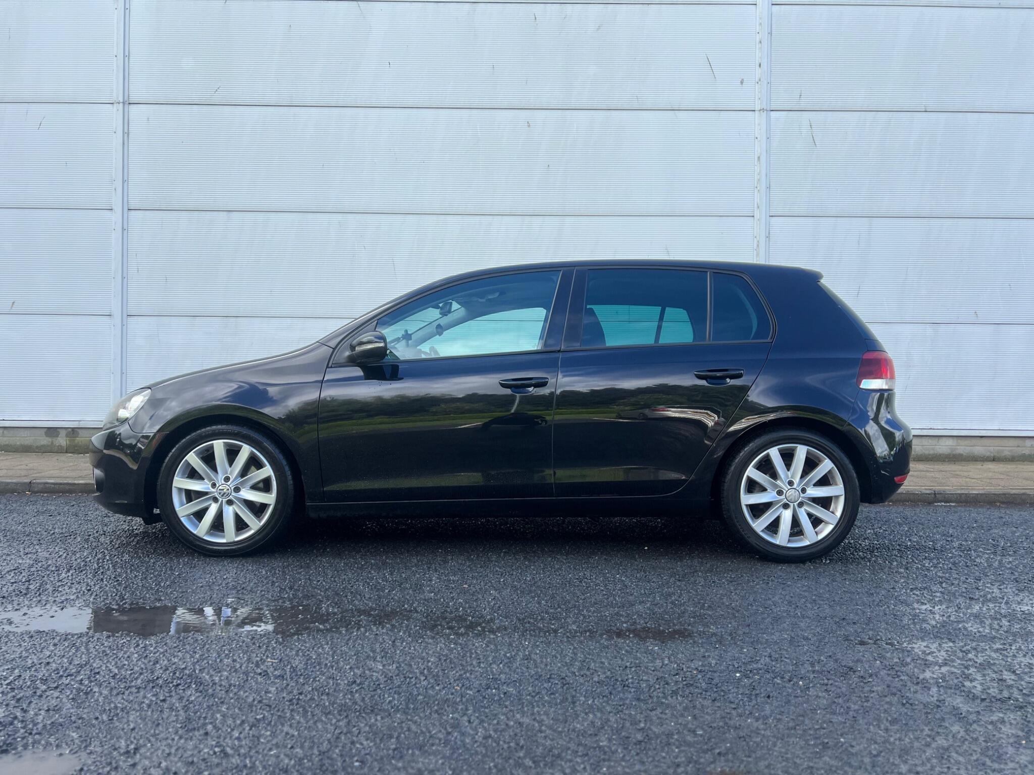 Volkswagen Golf - Image 24