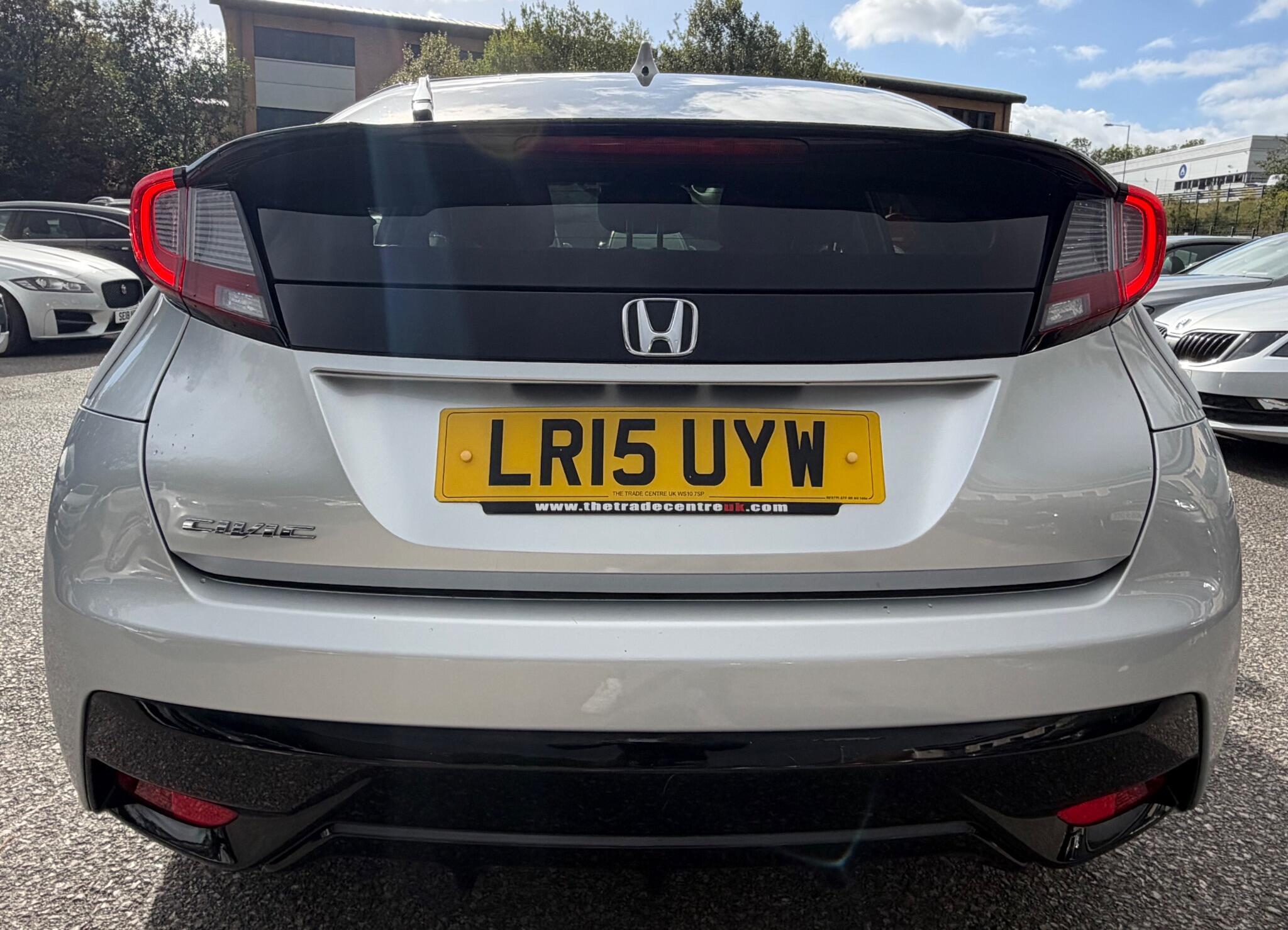 Honda Civic - Image 9