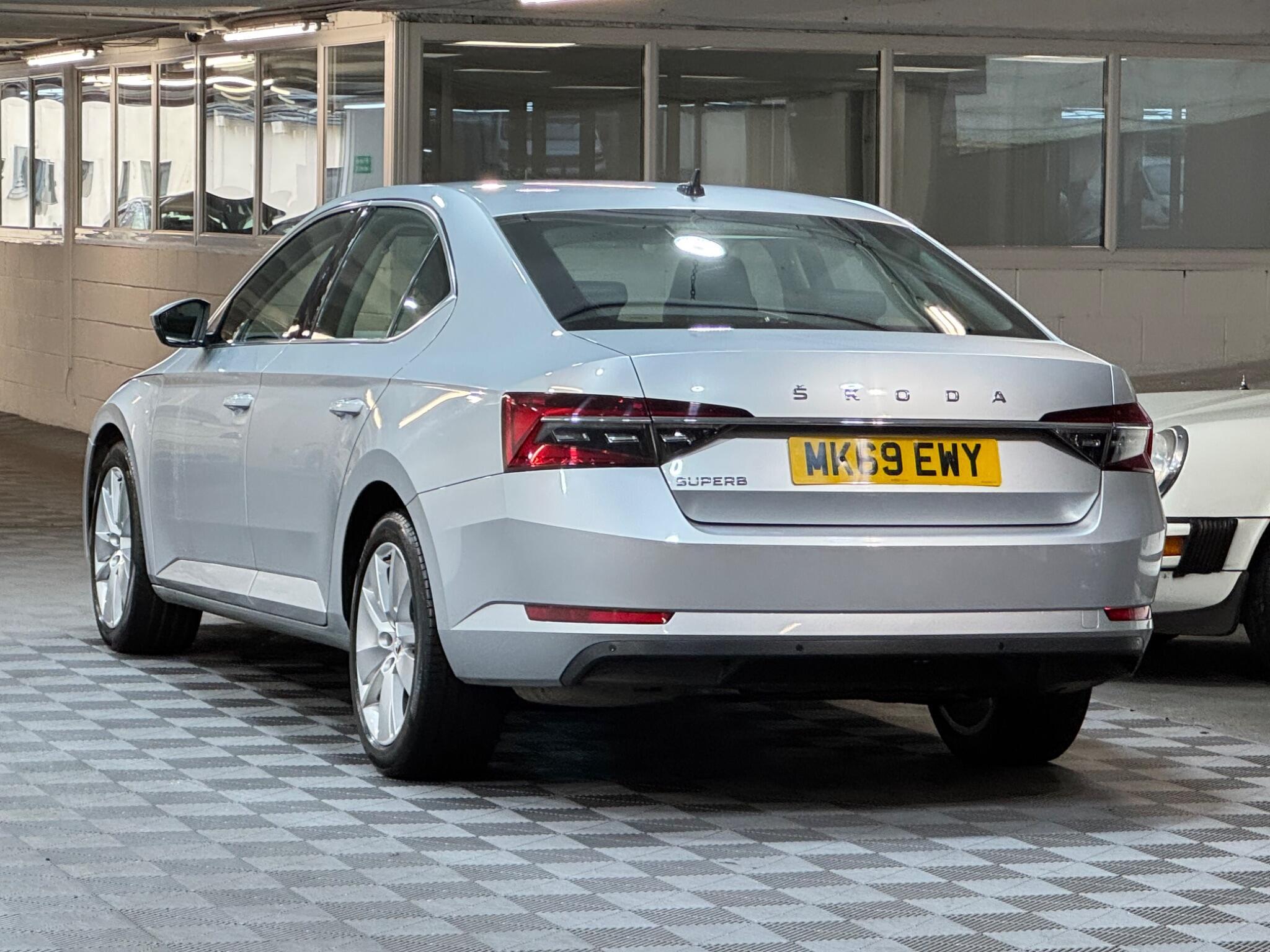 Skoda Superb - Image 3