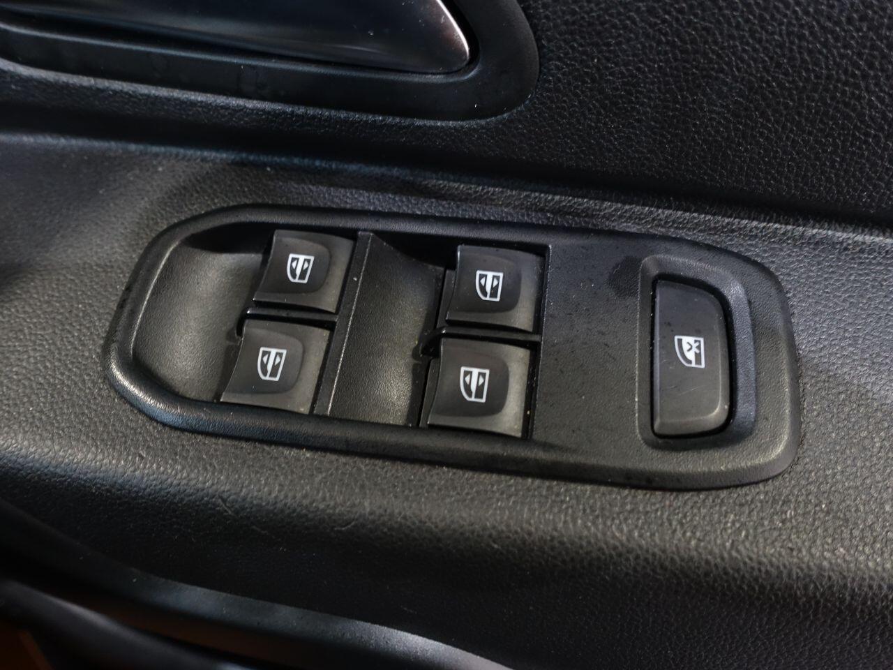 Dacia Duster - Image 26