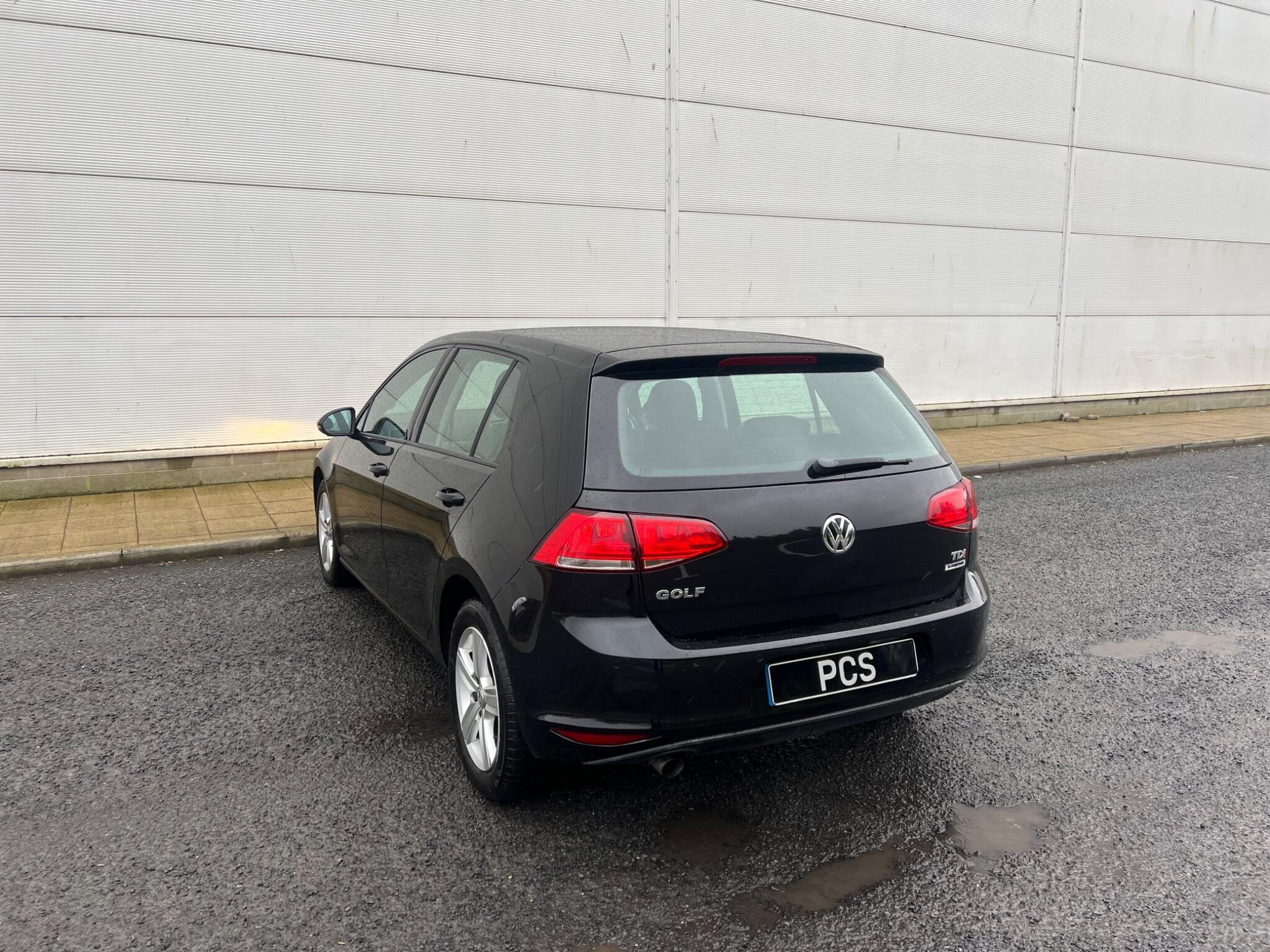Volkswagen Golf - Image 12