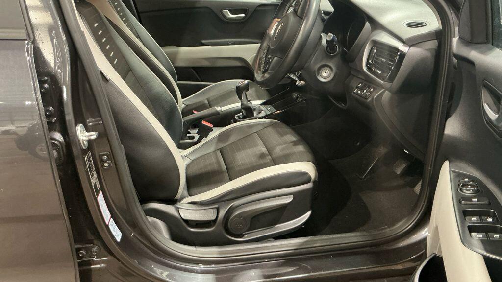 Kia Stonic - Image 2