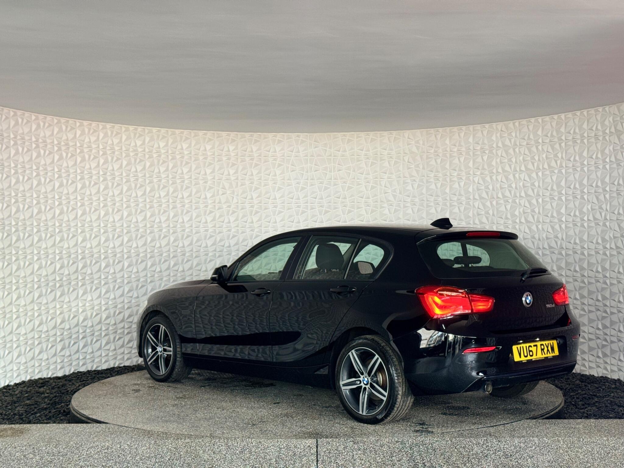 BMW 1 Series - Image 18