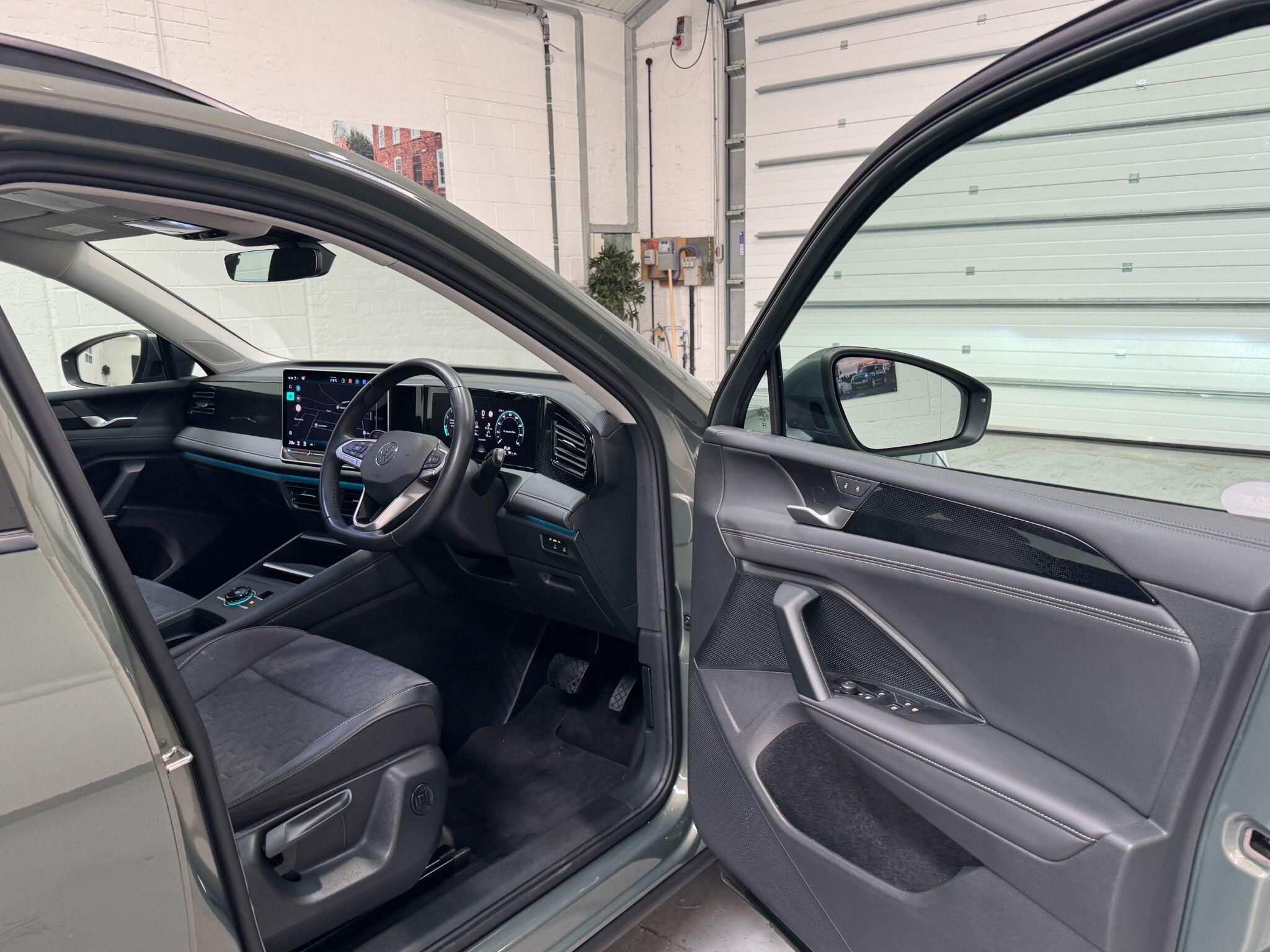 Volkswagen Tiguan - Image 19