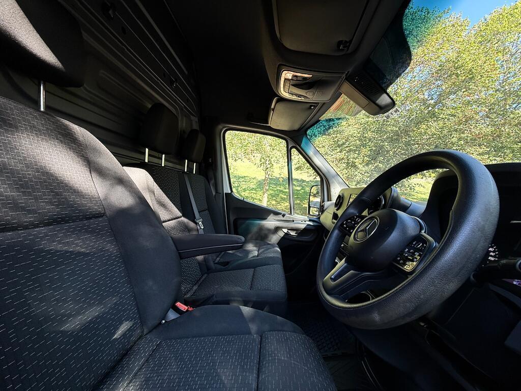 Mercedes Sprinter - Image 20