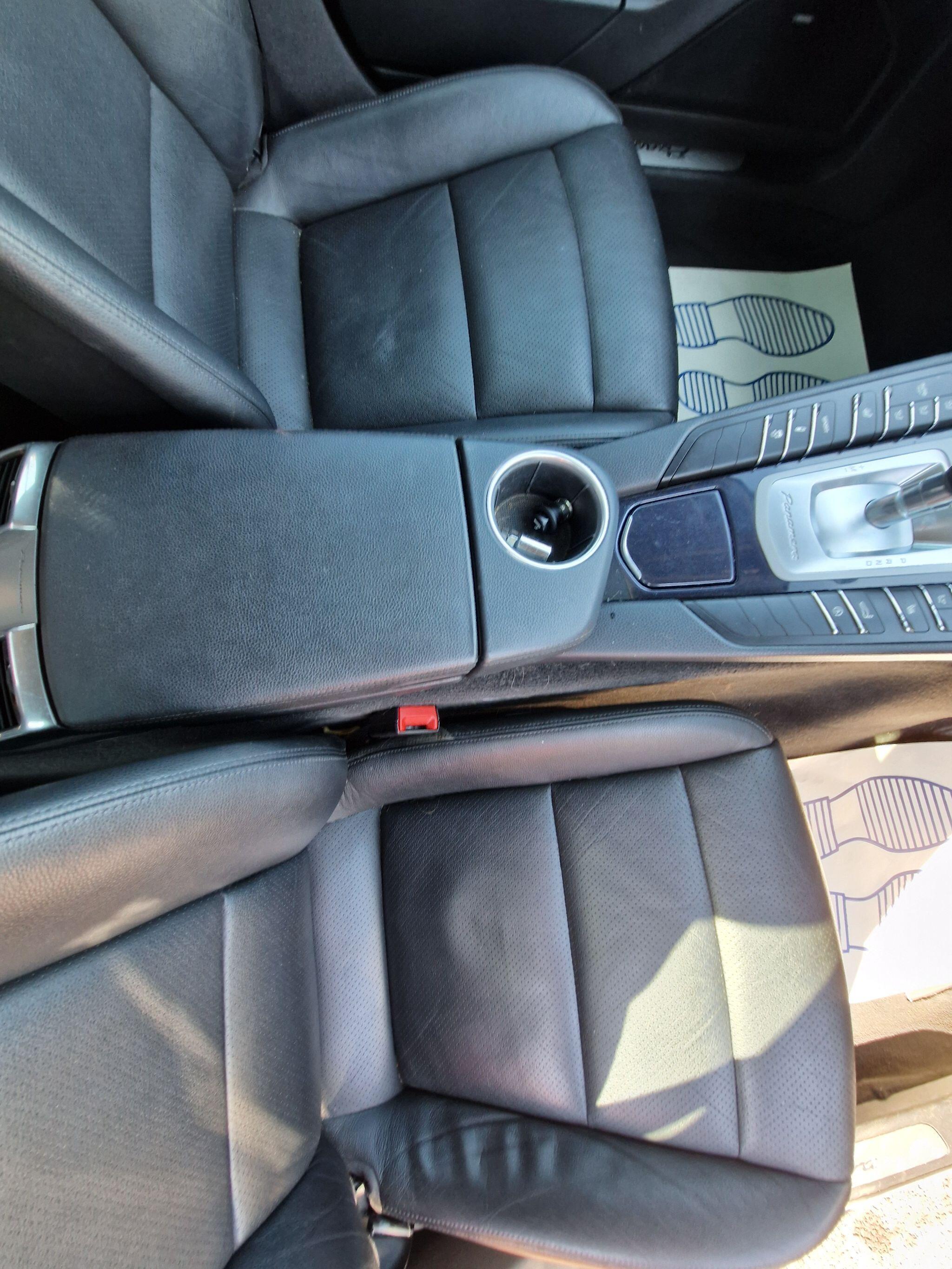 Porsche Panamera - Image 11
