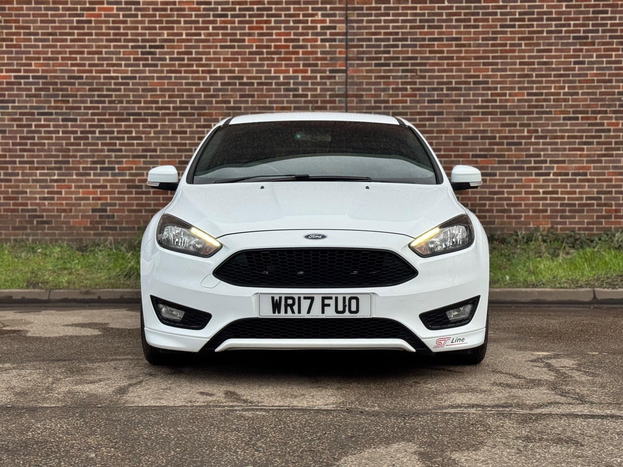 Ford Focus - Image 8