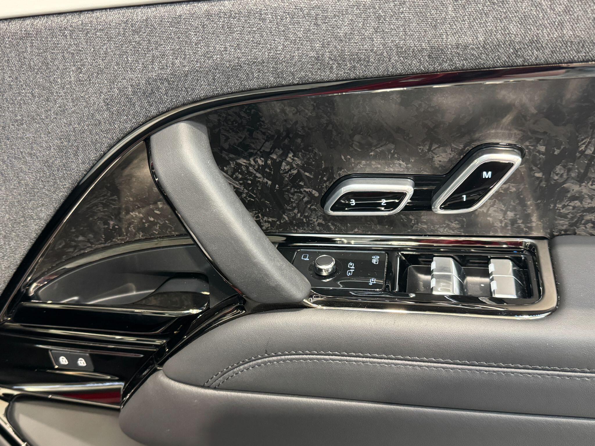 Land Rover RANGE ROVER SPORT - Image 38