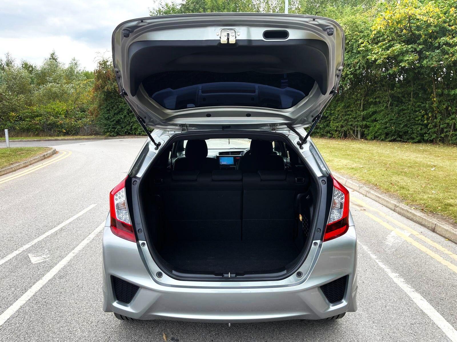 Honda FIT - Image 53