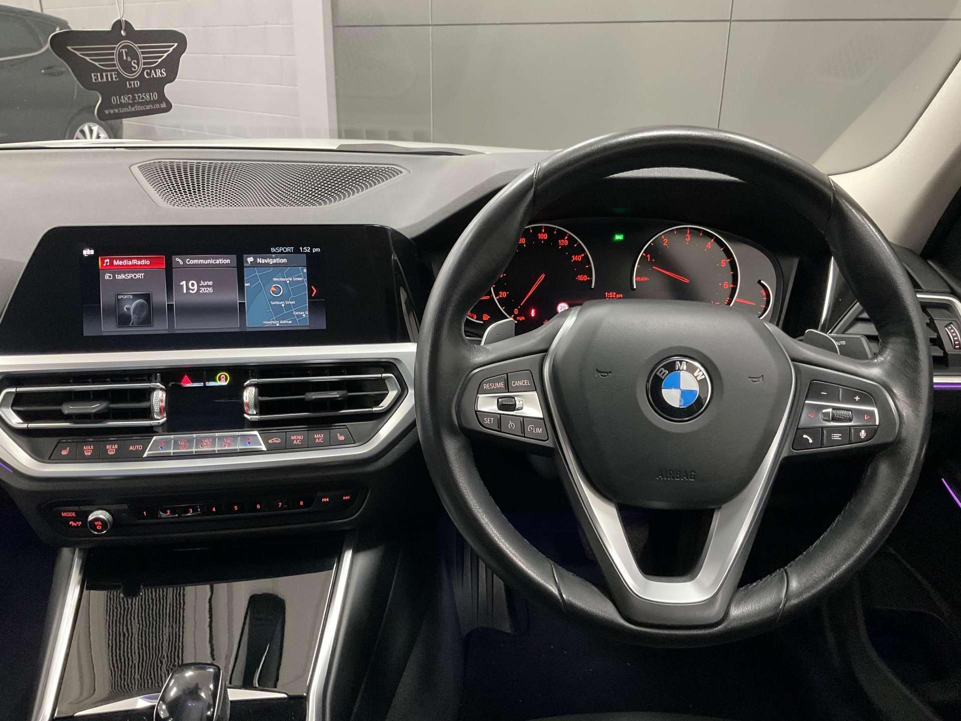 BMW 3 Series - Image 12